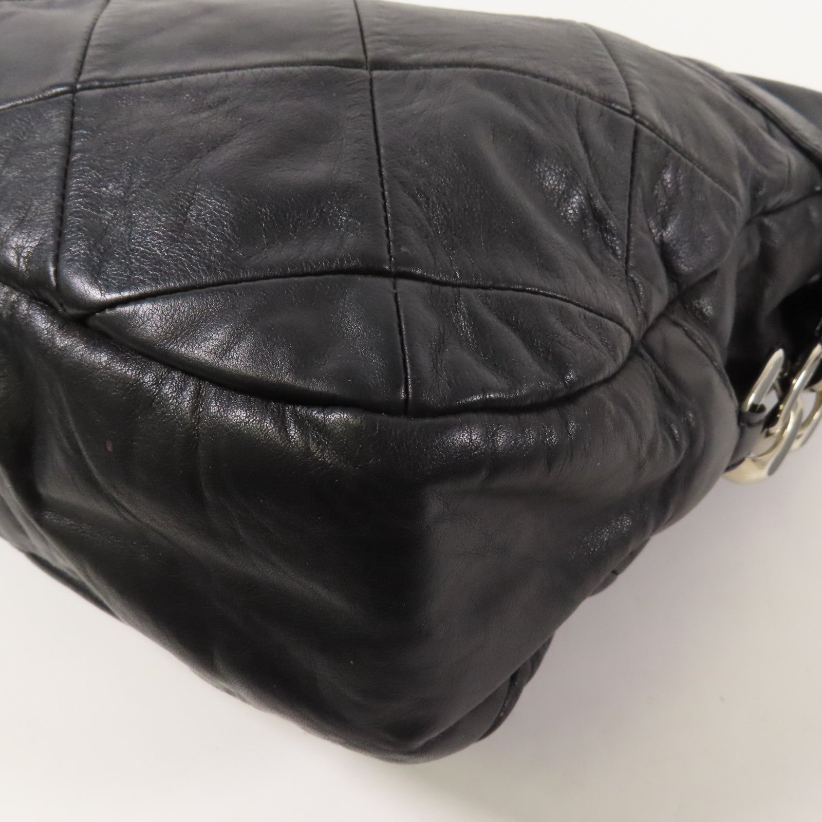 CHANEL 牛皮皮革Shoulder Bag銀扣肩背袋