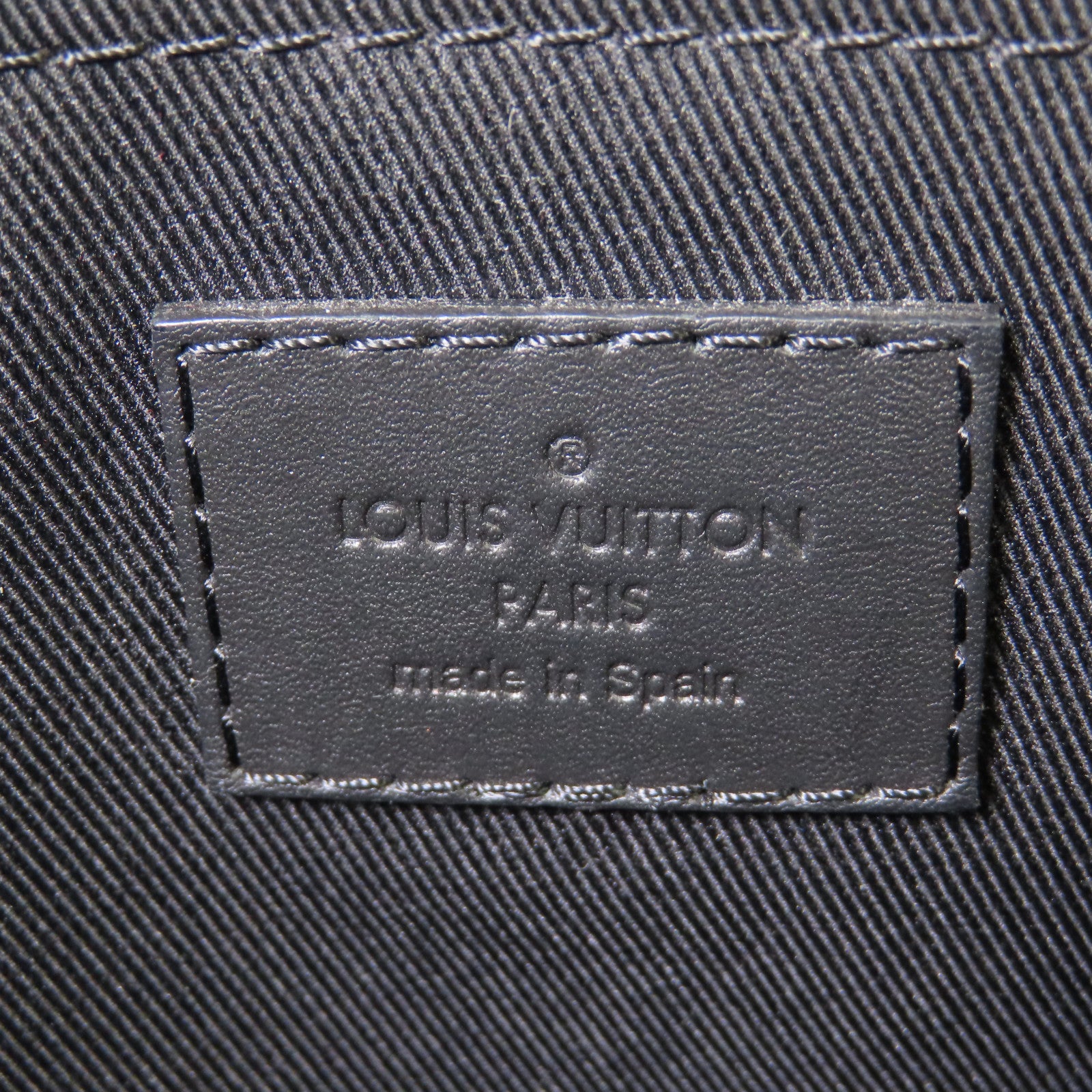 LOUIS VUITTON Monogram Shadow Pochette Discovery手拿包