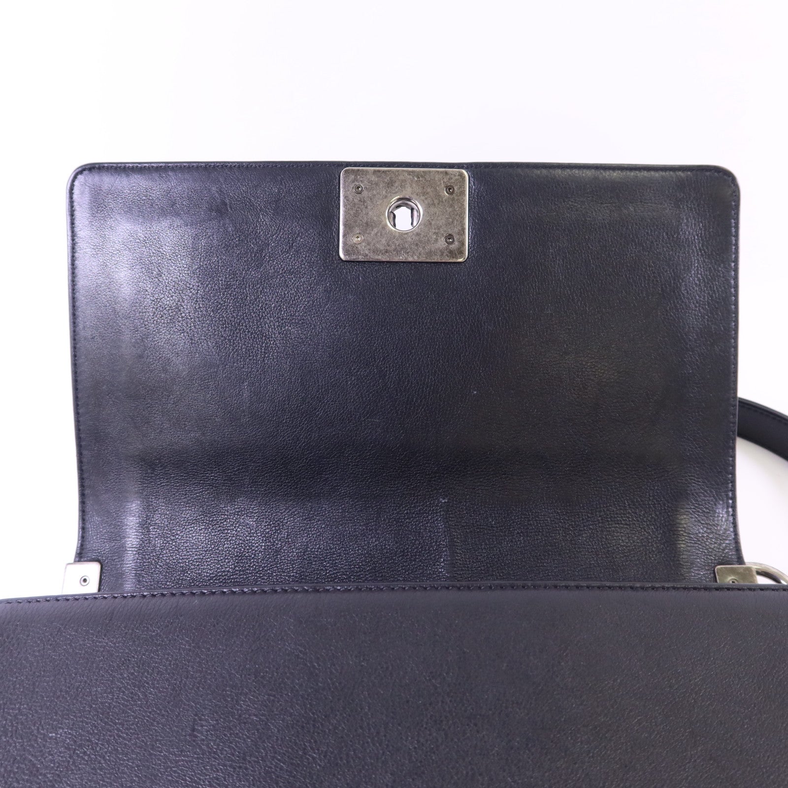 CHANEL 牛皮皮革Boy 25鏈帶肩背袋
