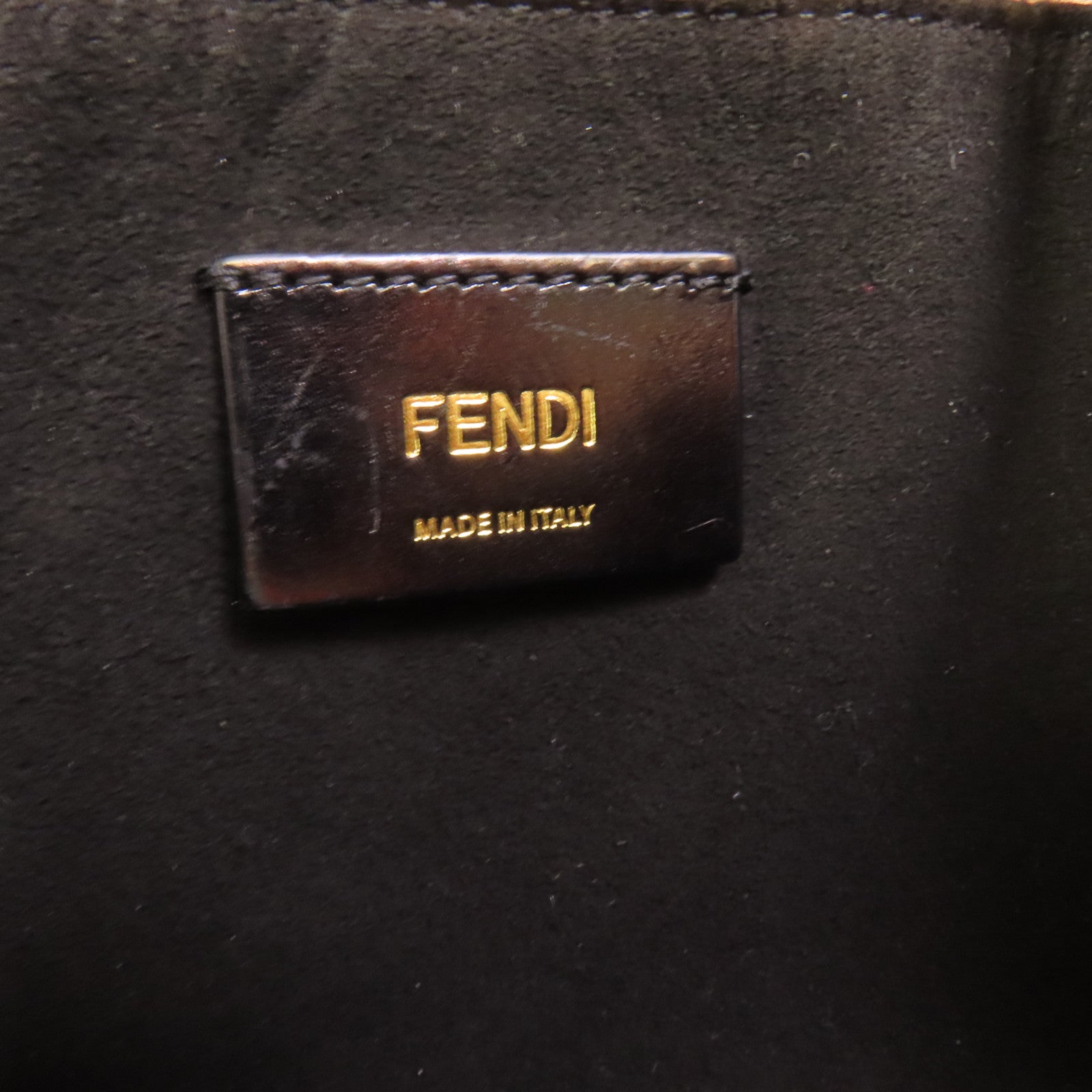 FENDI 羊皮皮革Shoulder Bag金扣肩背袋
