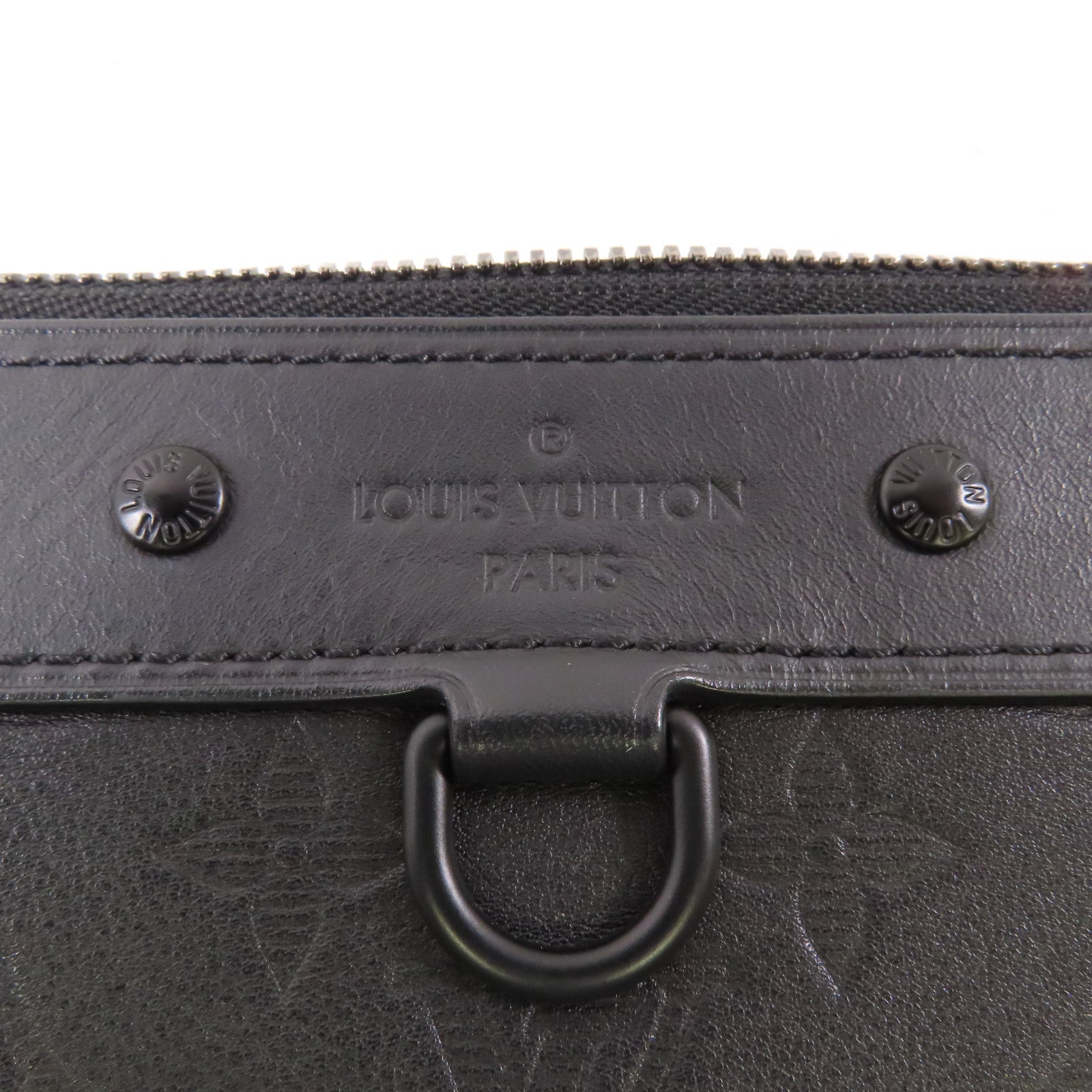 LOUIS VUITTON Monogram Shadow Pochette Discovery手拿包