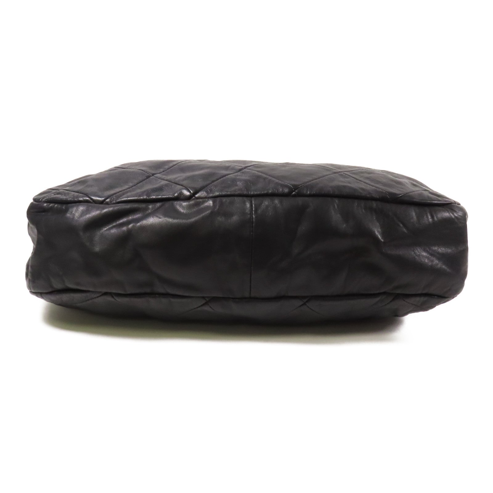 CHANEL 牛皮皮革Shoulder Bag銀扣肩背袋