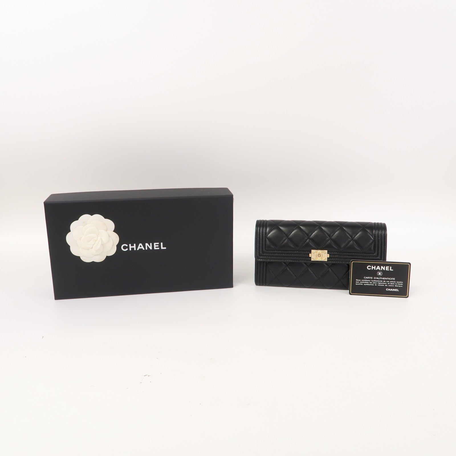 CHANEL 菱格羊皮皮革Boy Long Wallet金扣長錢包黑色
