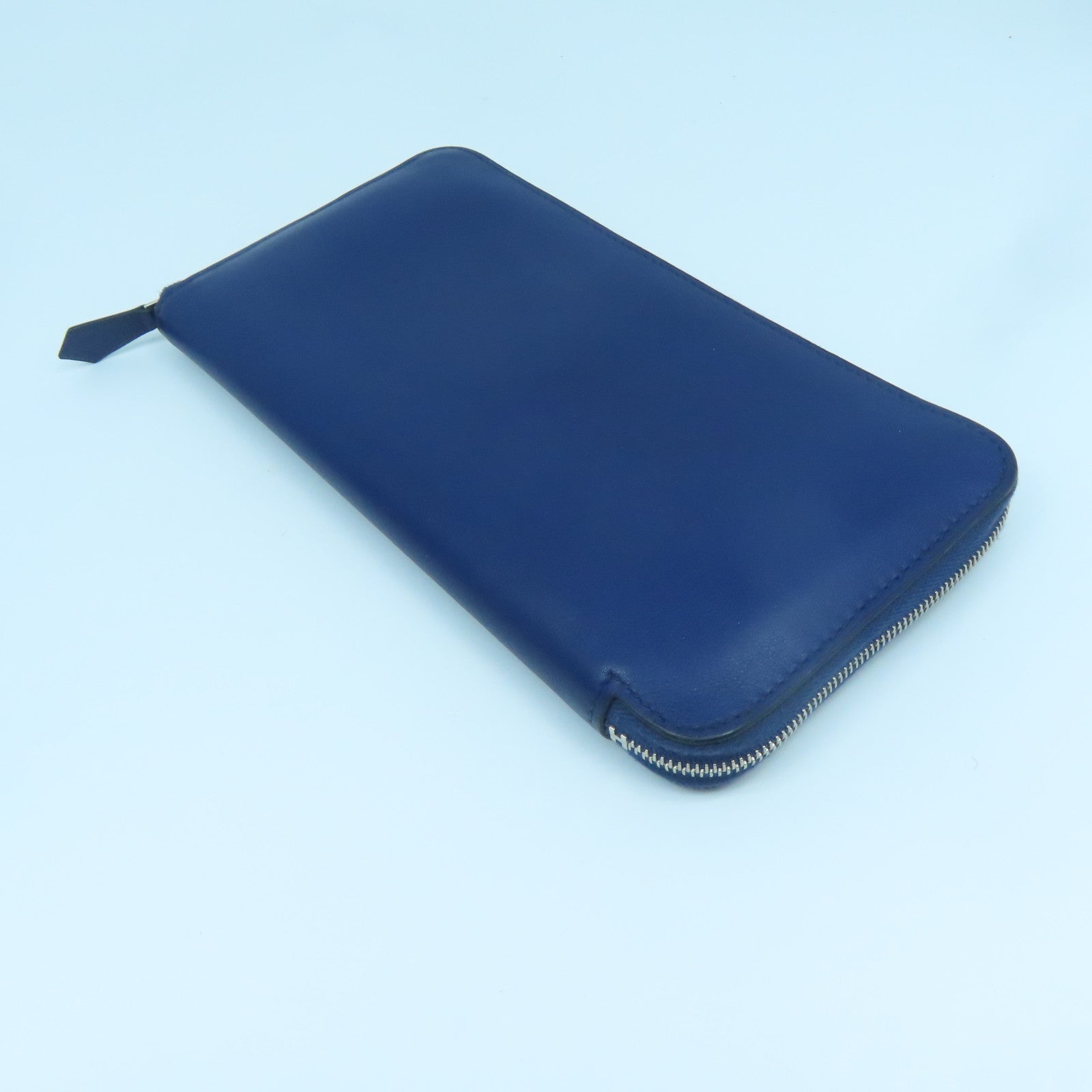 HERMES 【清倉大減價】Swift皮革Compact Round Wallet銀扣長錢包藍寶石色