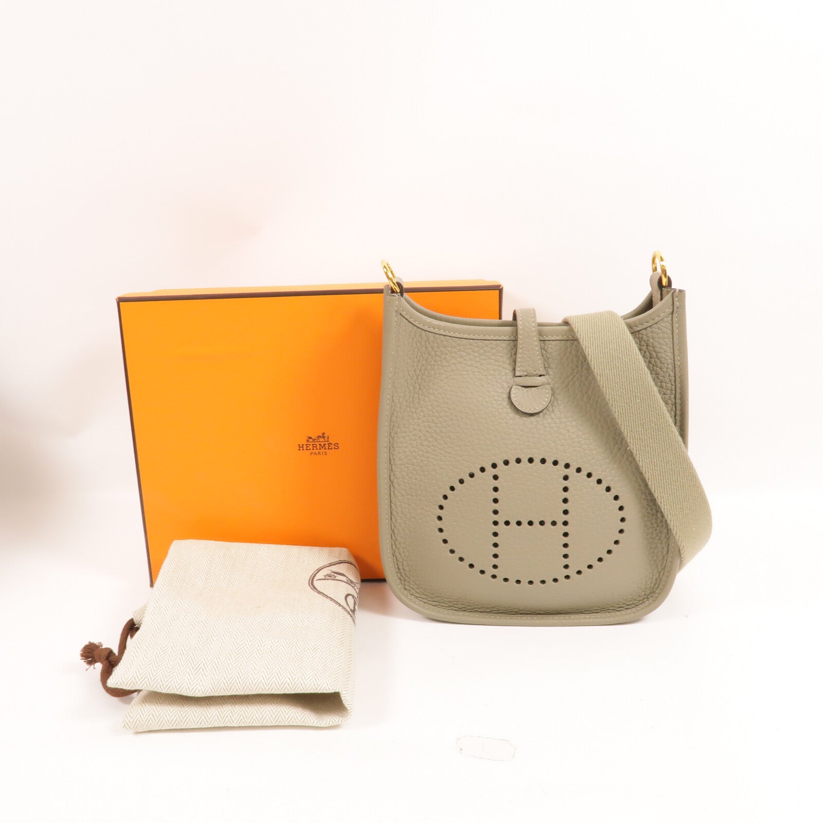 HERMES Clemence皮革Evelyne TPM肩背袋Sauge