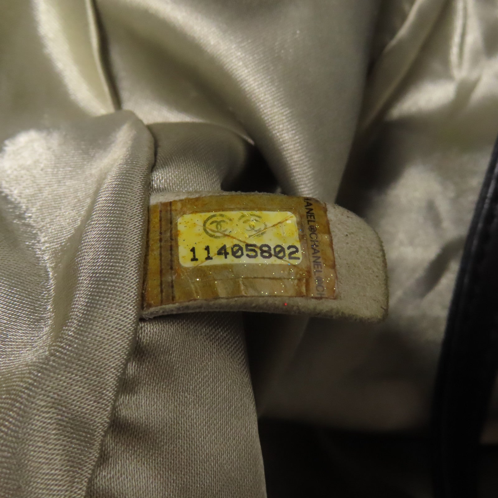 CHANEL 牛皮皮革Shoulder Bag銀扣肩背袋