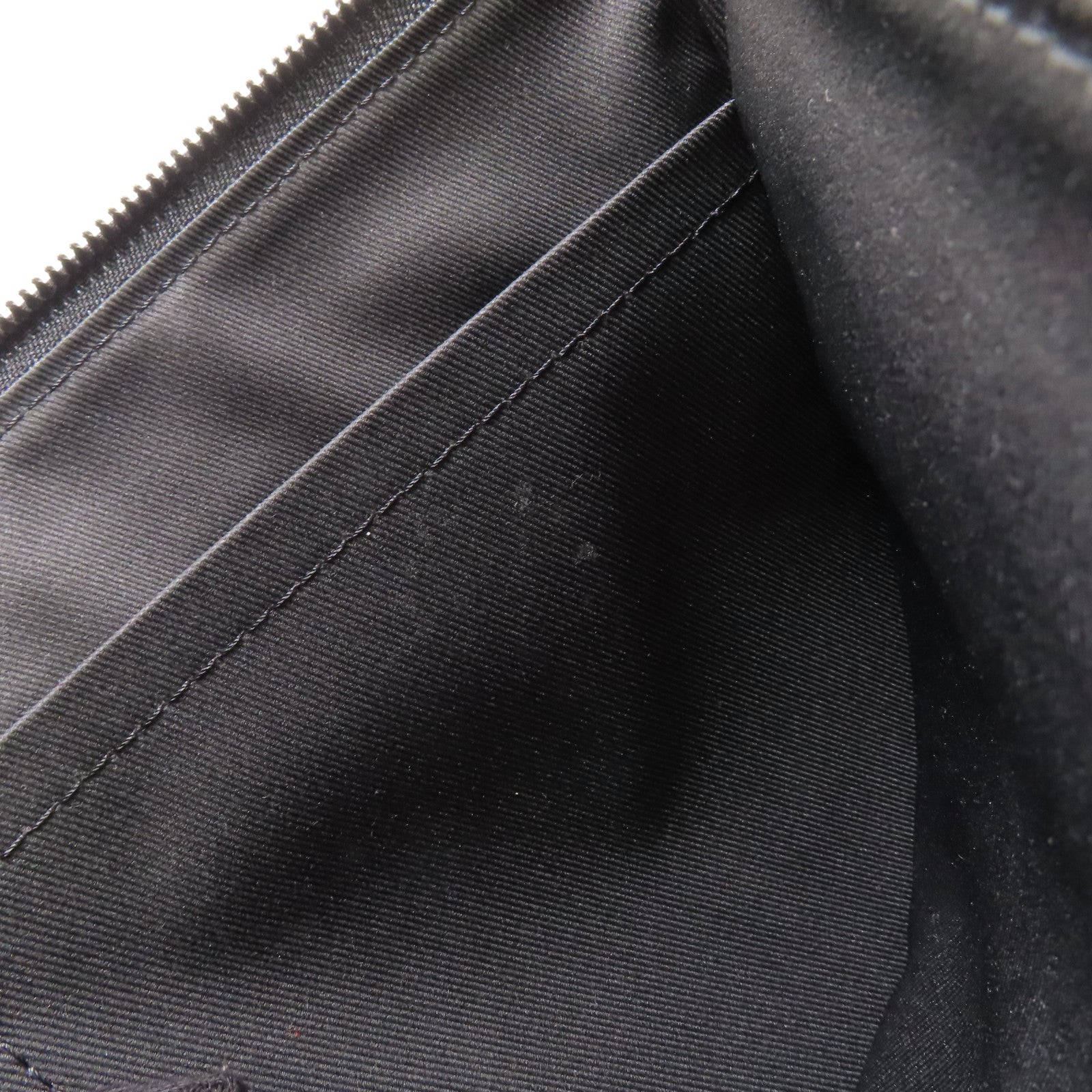 LOUIS VUITTON Monogram Shadow Pochette Discovery手拿包