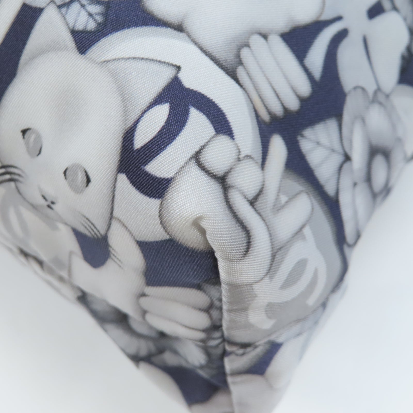 CHANEL 帆布Totebag銀扣手挽袋銀色/深藍色