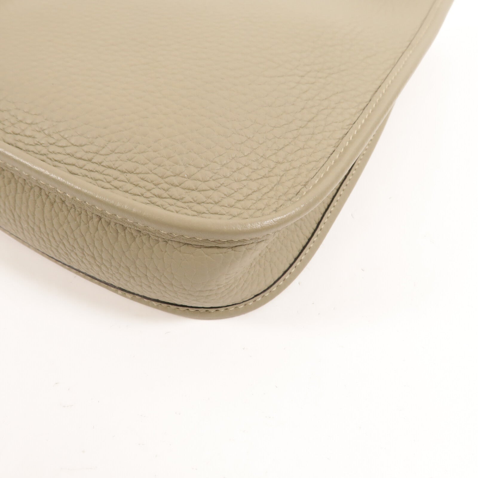 HERMES Clemence皮革Evelyne TPM肩背袋Sauge