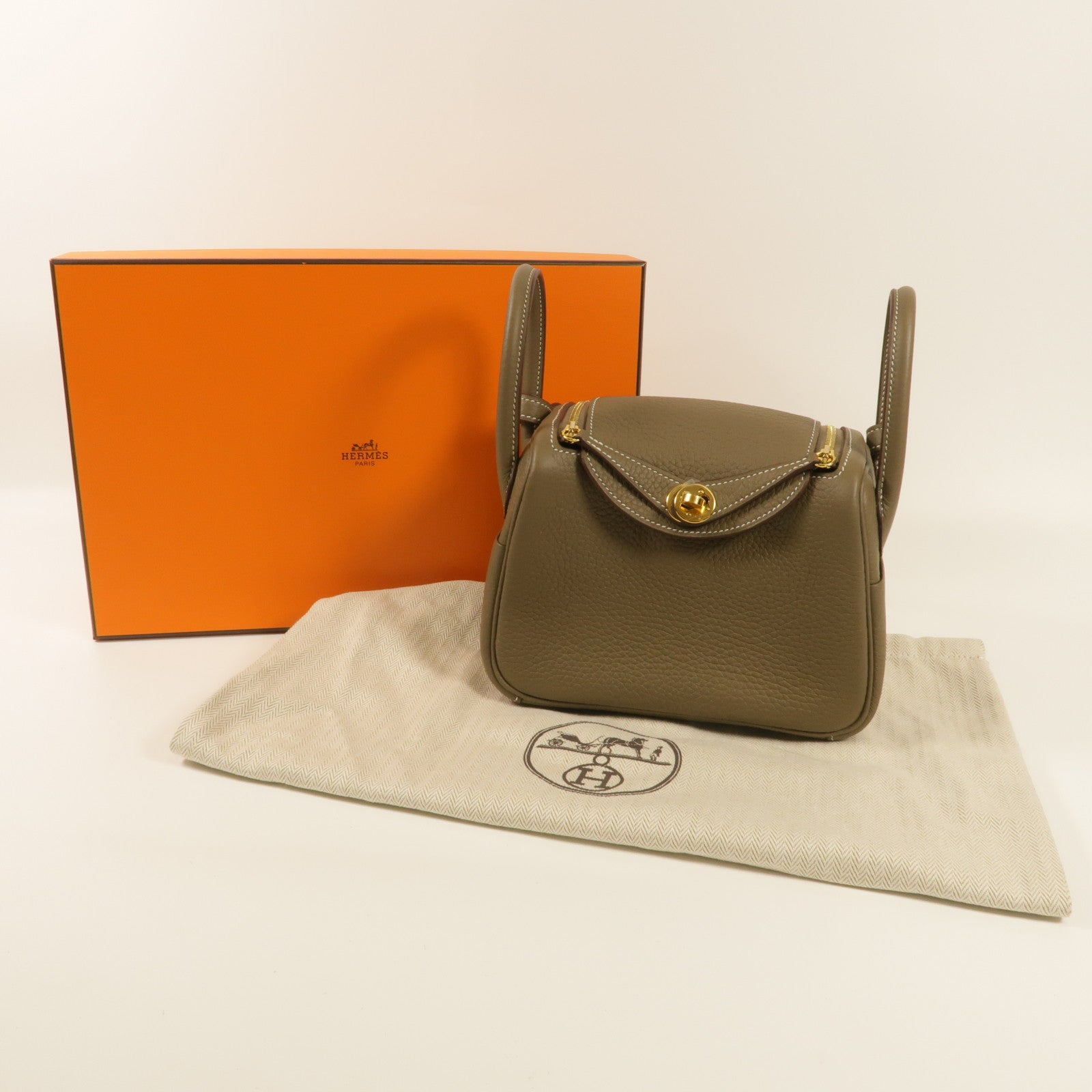 HERMES Clemence皮革Mini Lindy肩背袋Etoupe