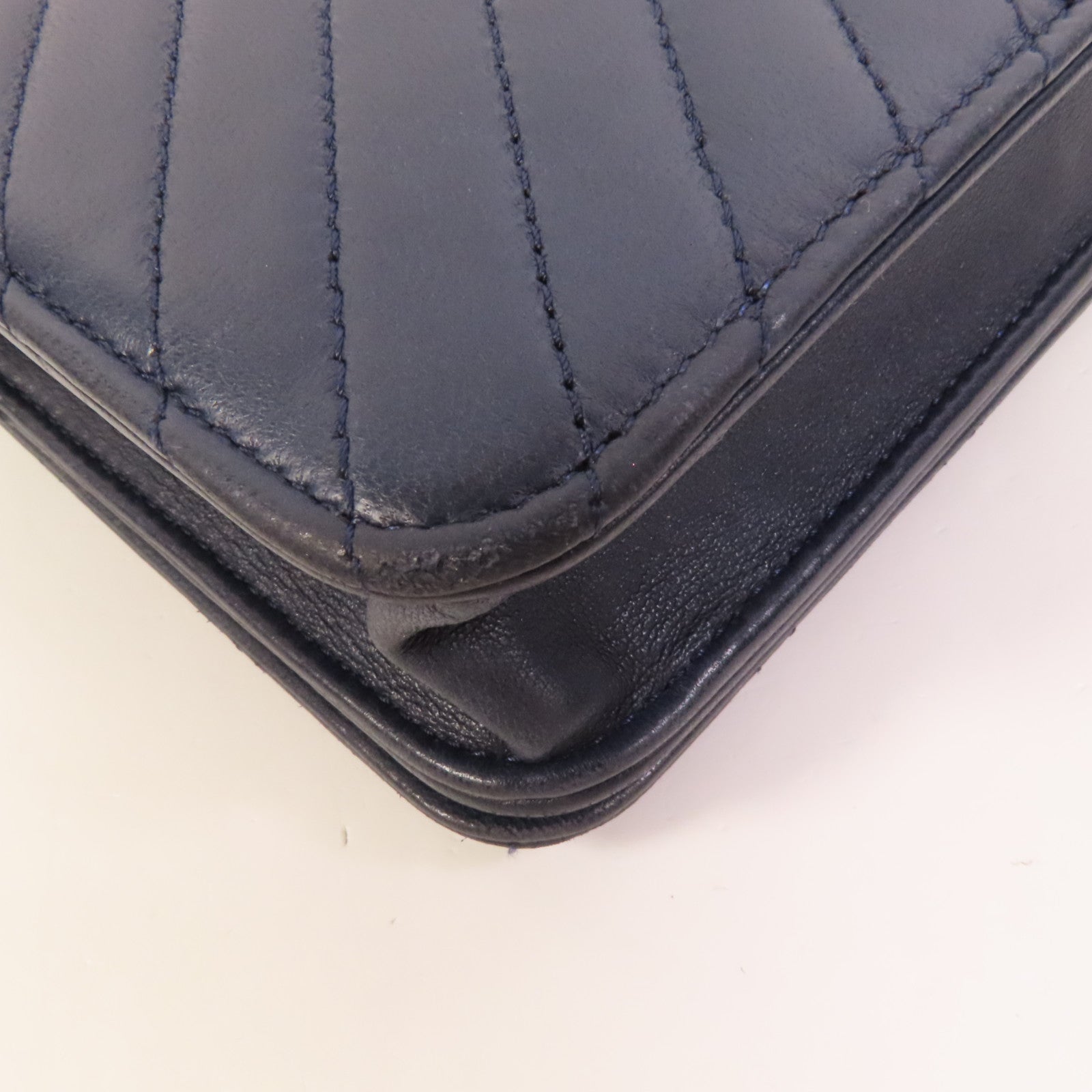 CHANEL 【激減優惠】羊皮皮革WOC Wallet On Chain銀扣鏈帶肩背袋