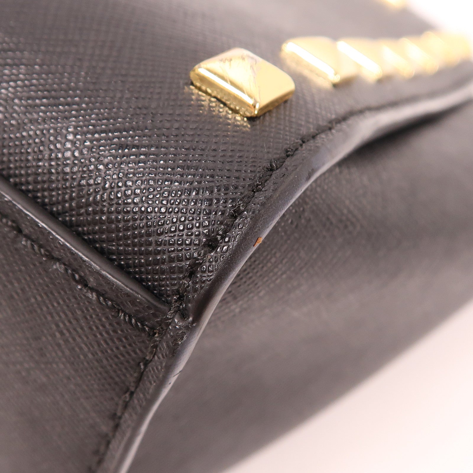 Michael Kors GHW Shoulder Bag Calfskin Leather Black