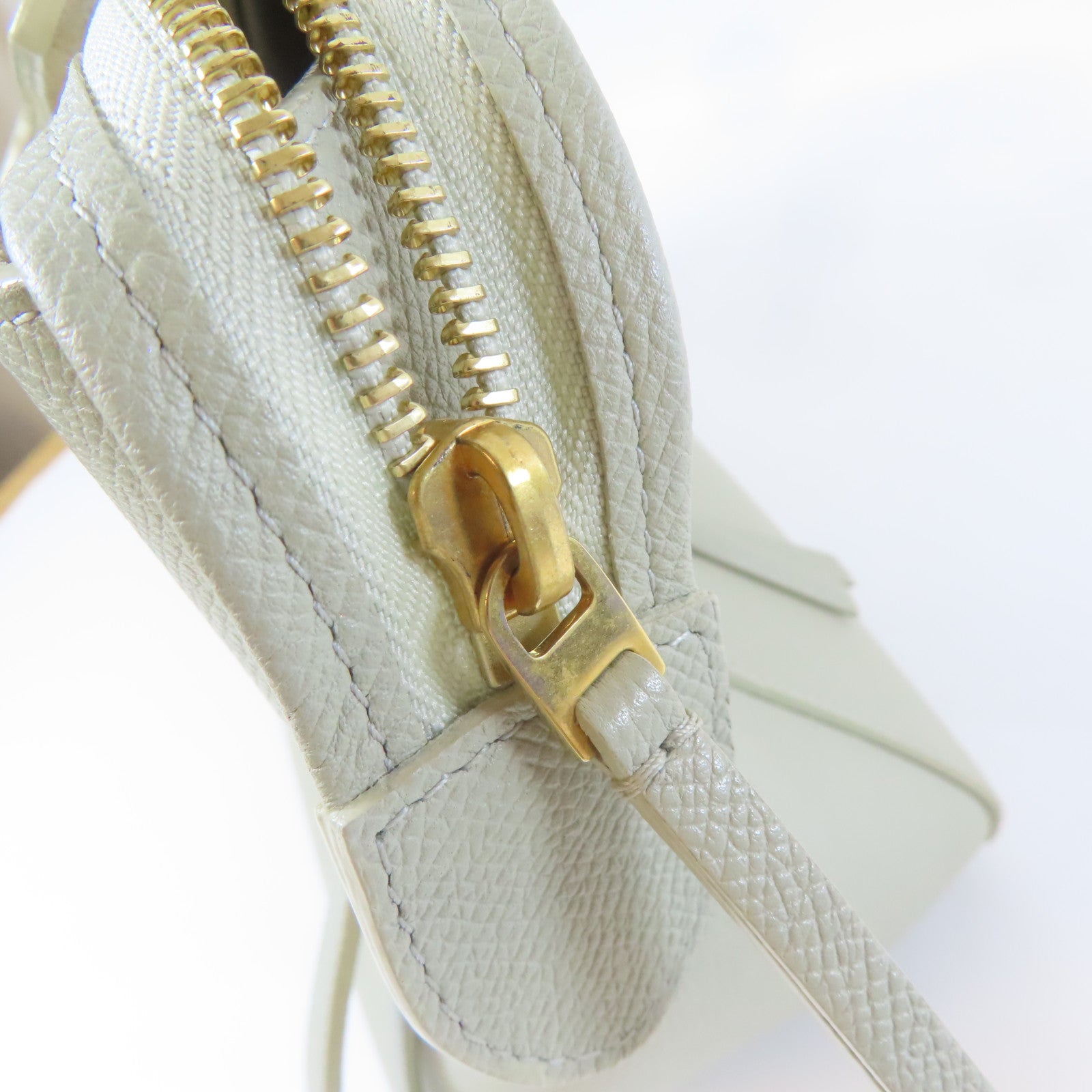 CELINE 牛皮皮革Micro Belt金扣手挽肩背兩用袋淺綠色