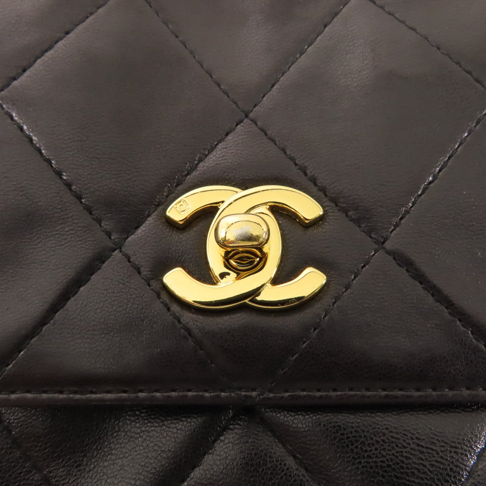 CHANEL 【激減優惠】羊皮皮革Vintage Shoulder Bag金扣肩背袋