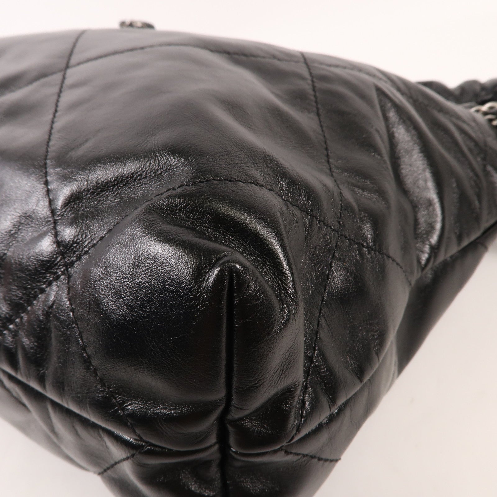 CHANEL 牛皮皮革Chanel 22 Small銀扣鏈帶肩背袋