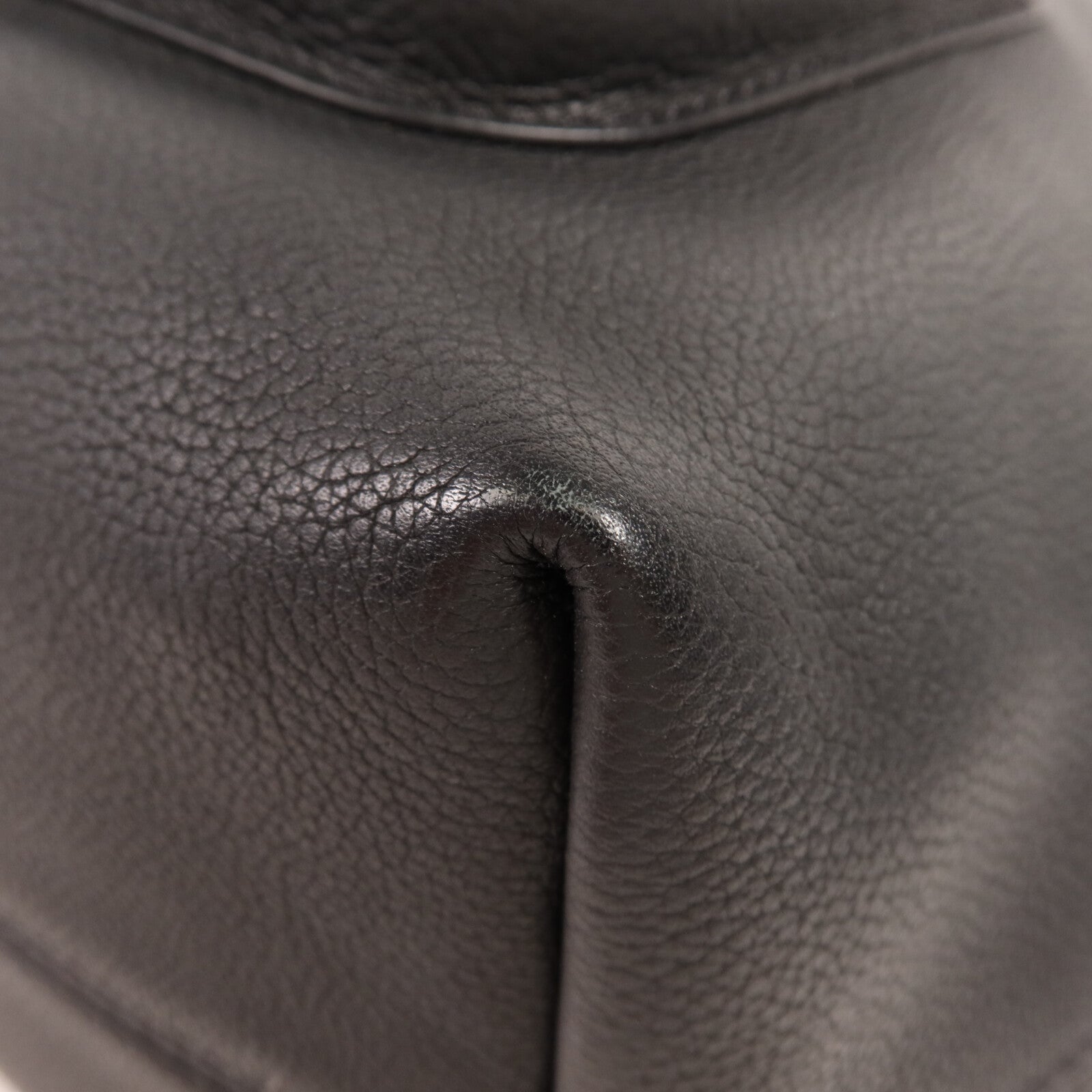 LOUIS VUITTON 牛皮皮革Lockme Bucket金扣手挽肩背兩用袋