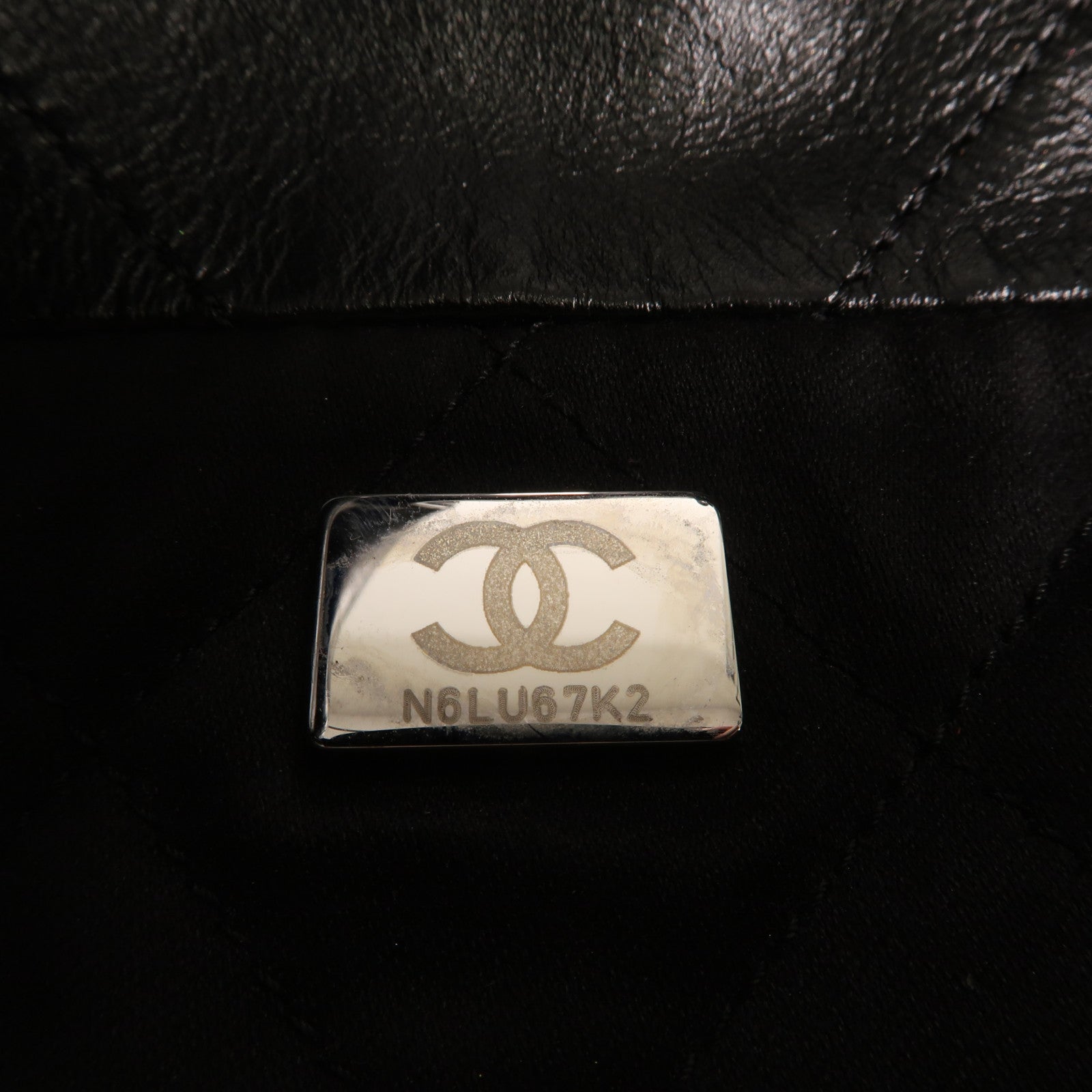 CHANEL 牛皮皮革Chanel 22 Small銀扣鏈帶肩背袋