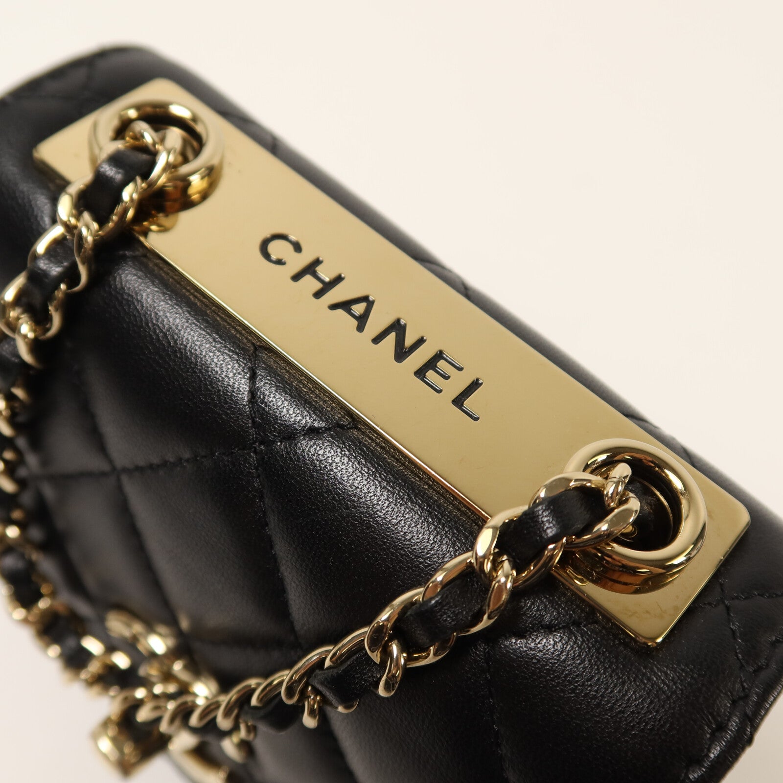 CHANEL 羊皮皮革Trendy CC Mini Flap Bag金扣鏈帶肩背袋
