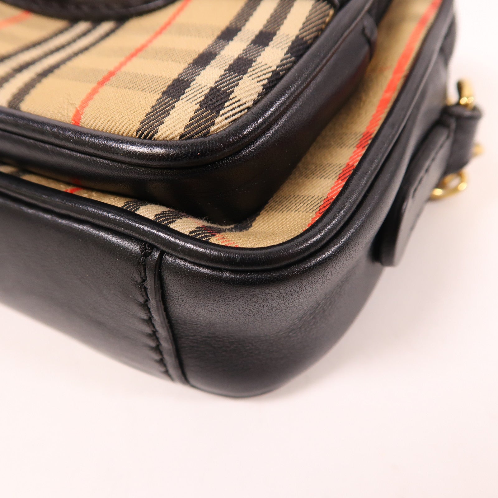 BURBERRY 帆布Shoulder Bag金扣肩背袋