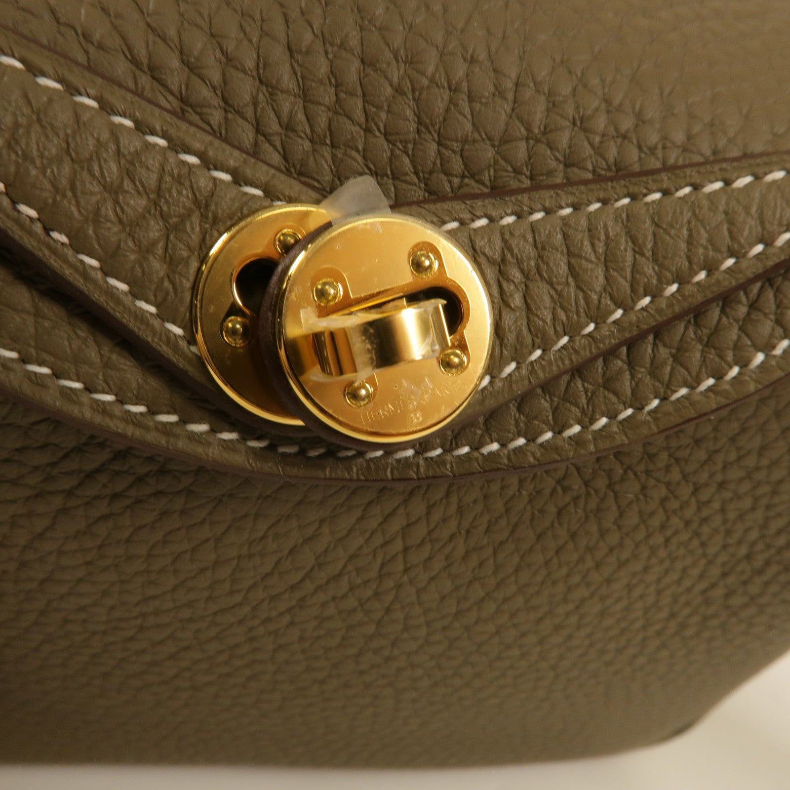 HERMES Clemence皮革Mini Lindy肩背袋Etoupe