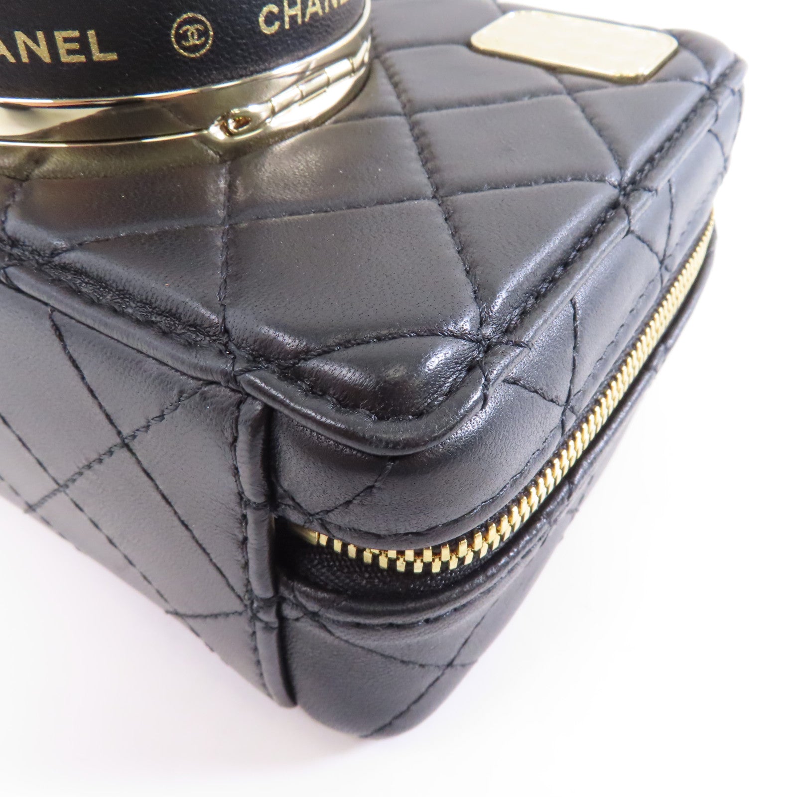 CHANEL 菱格羊皮皮革Camera Bag金扣鏈帶肩背袋黑色