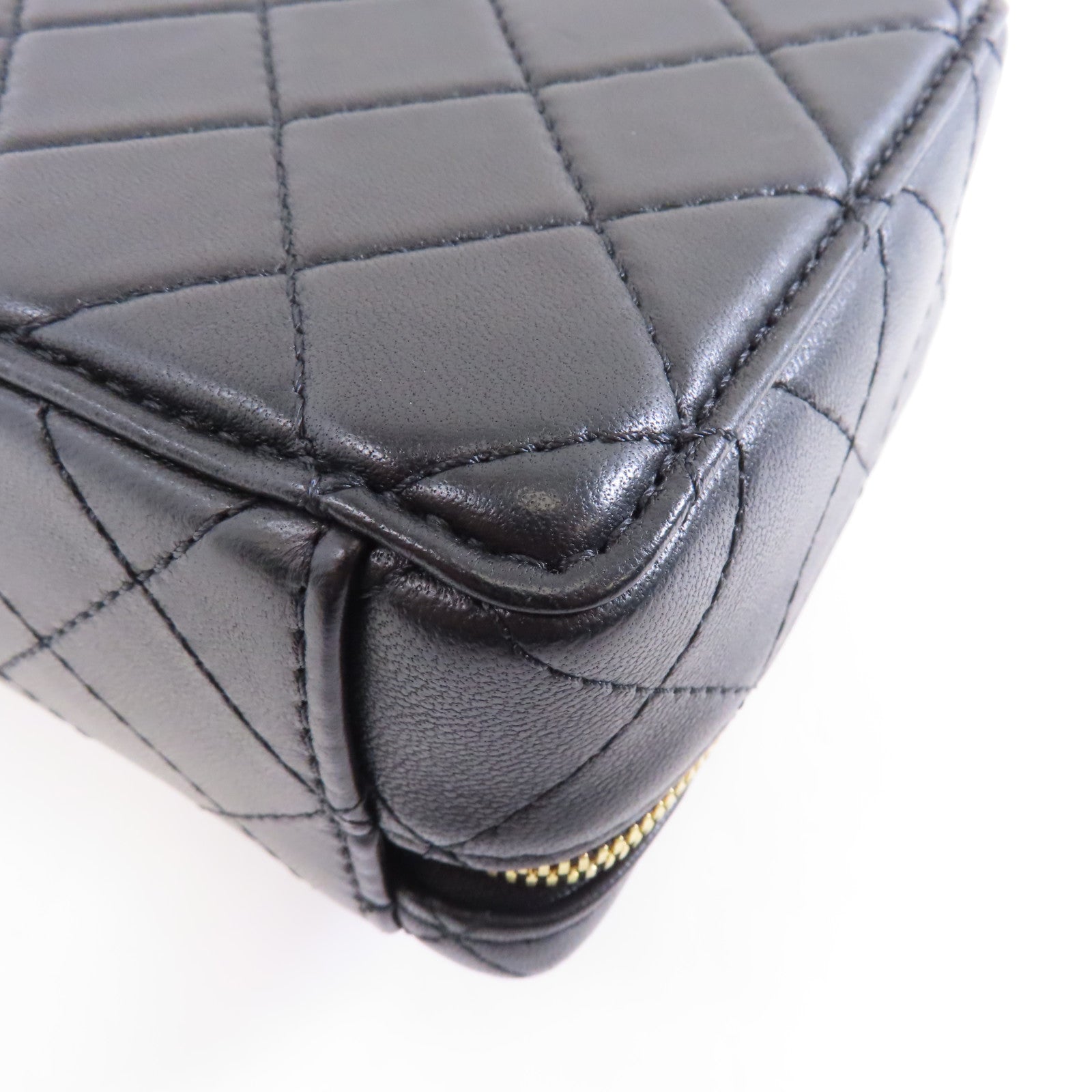 CHANEL 菱格羊皮皮革Camera Bag金扣鏈帶肩背袋黑色