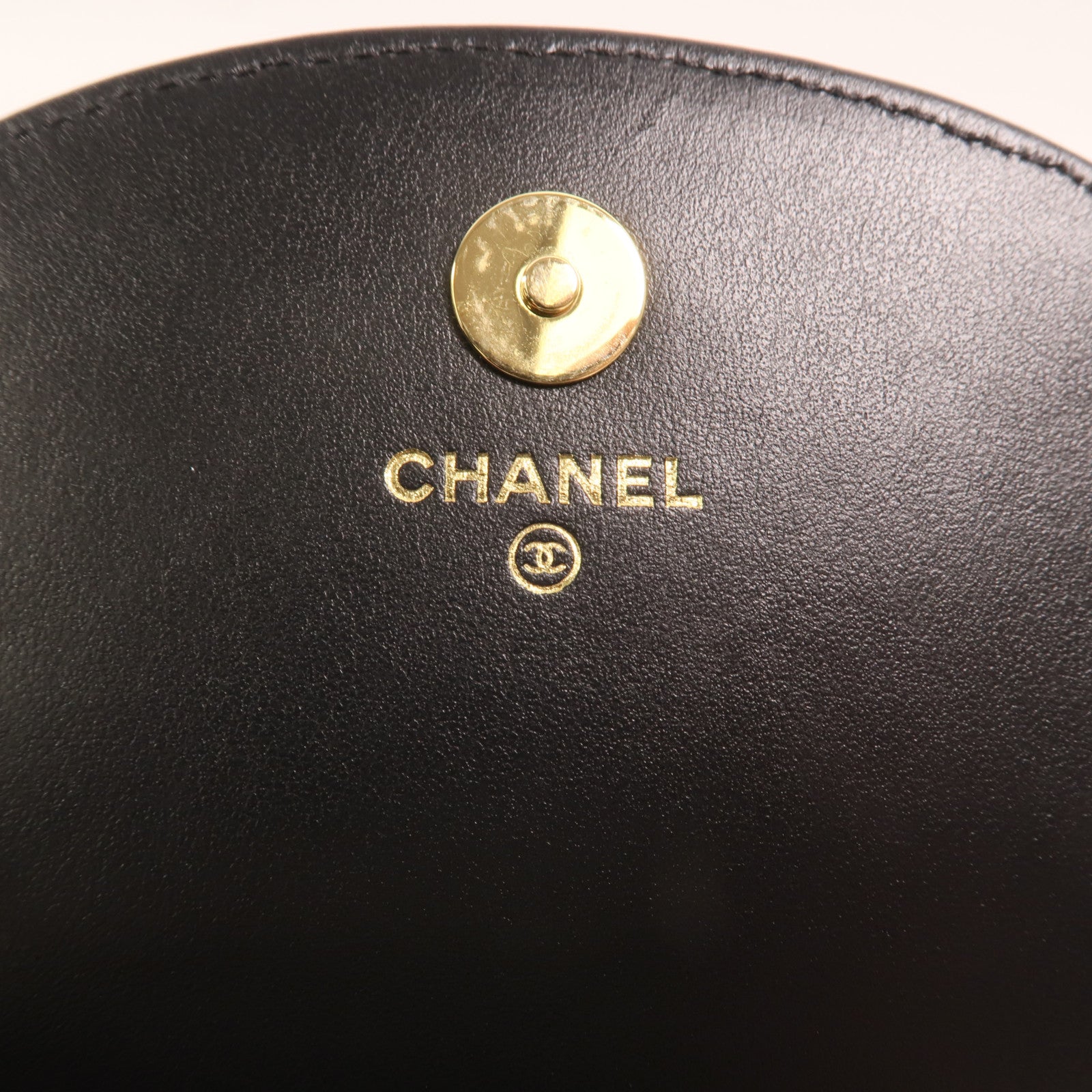 CHANEL 牛皮皮革Chain Shoulder金扣鏈帶肩背袋