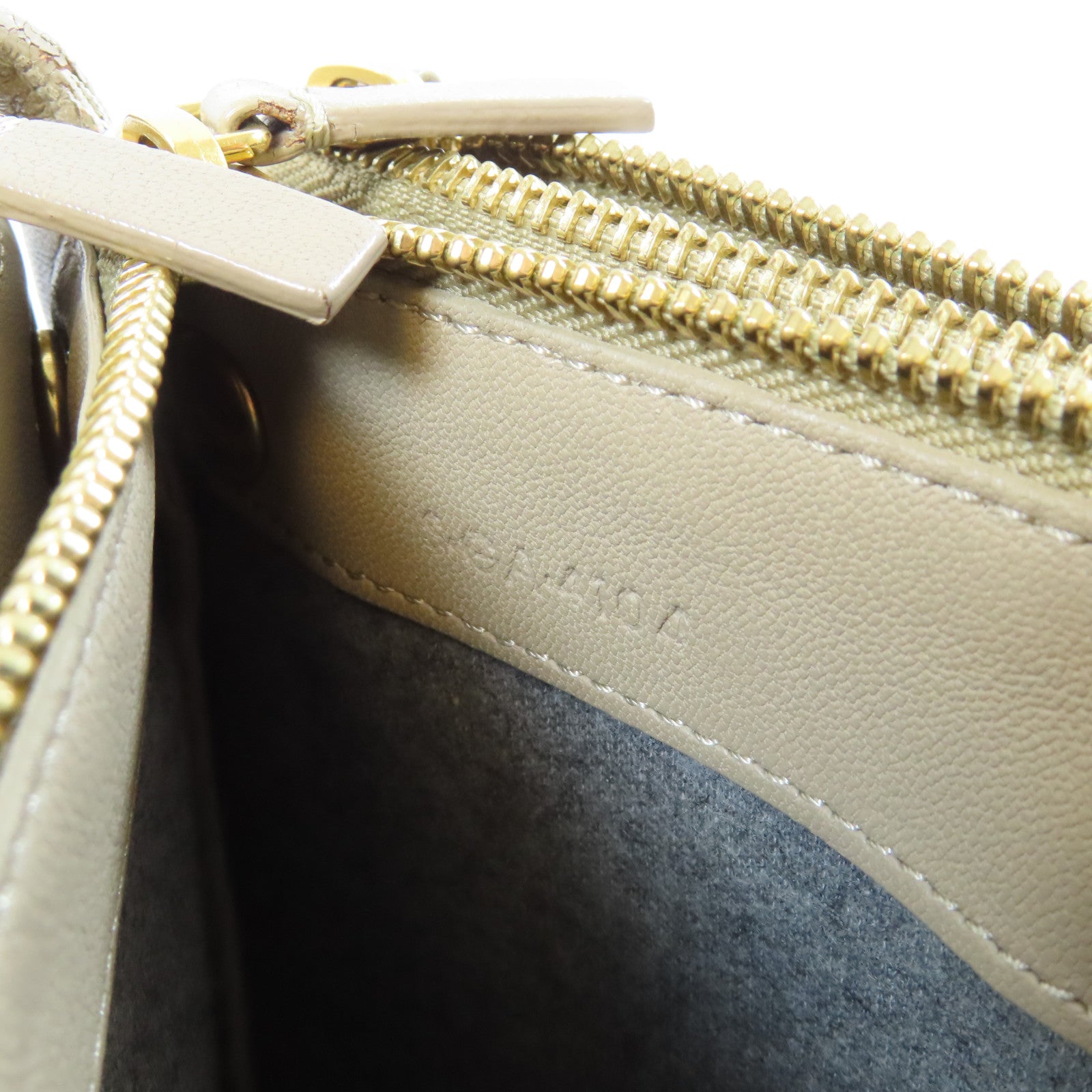 CELINE 【激減優惠】牛皮皮革Shoulder Bag金扣肩背袋米色