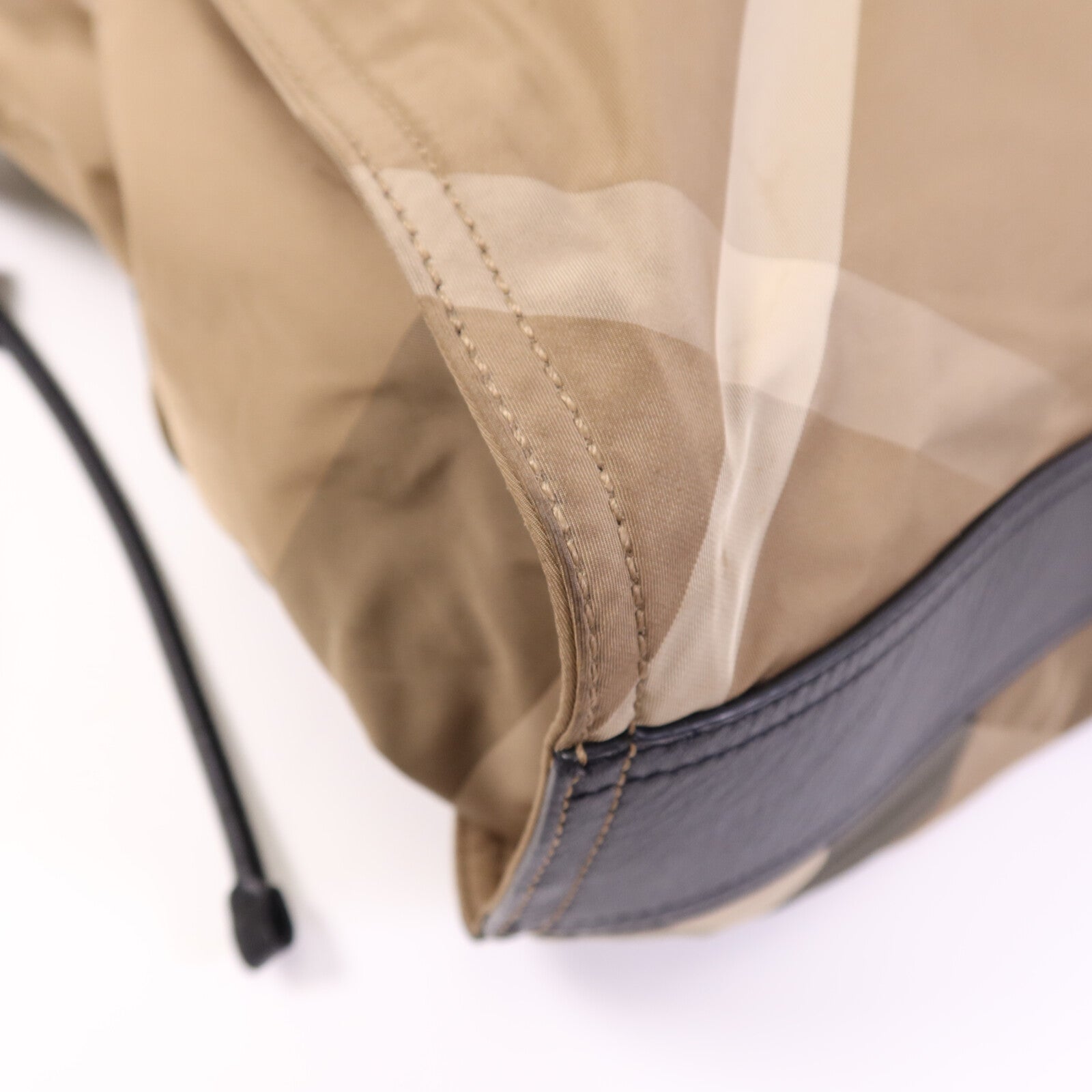 BURBERRY 尼龍Buckleigh Tote肩背袋