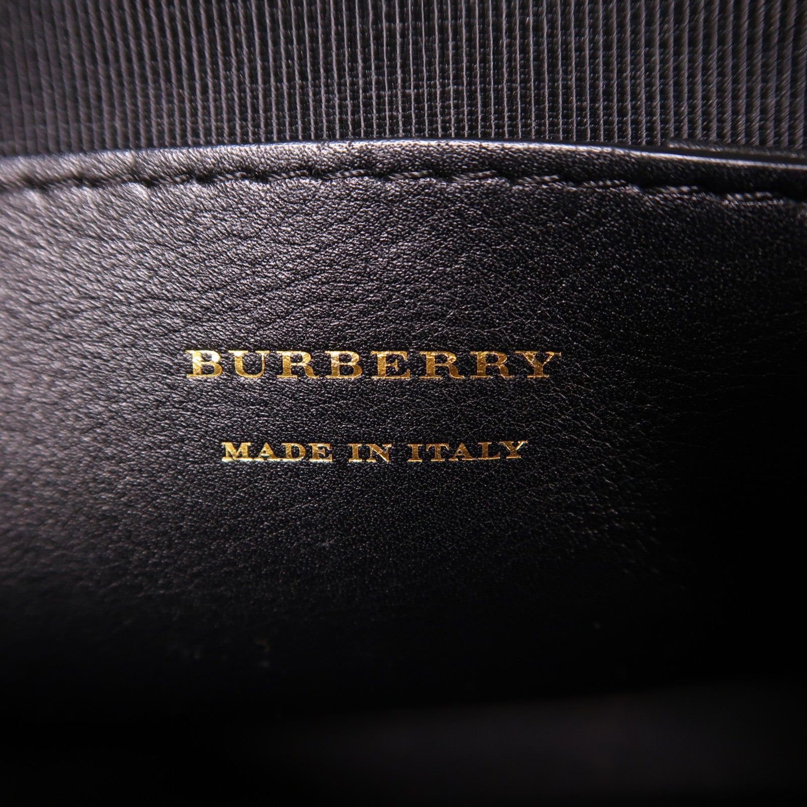 BURBERRY 帆布Shoulder Bag金扣肩背袋
