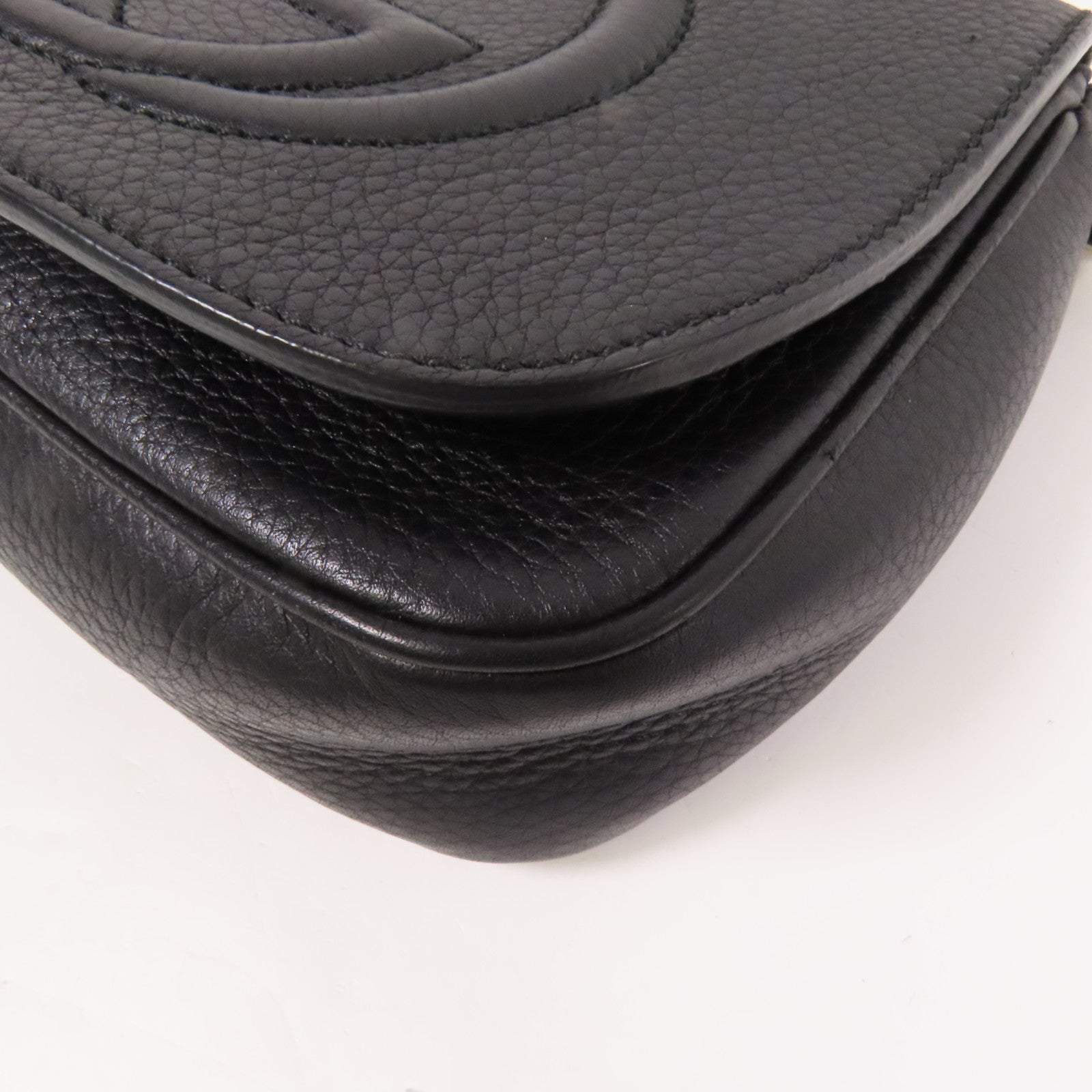 GUCCI 牛皮皮革Soho金扣鏈帶肩背袋