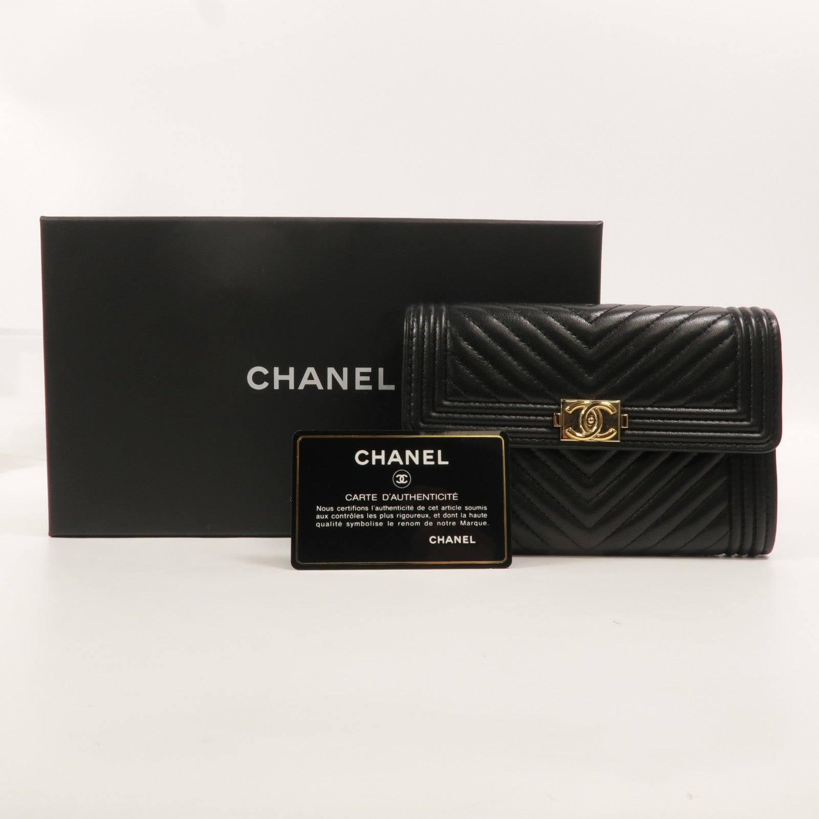 CHANEL 羊皮皮革Boy Chanel Wallet長錢包