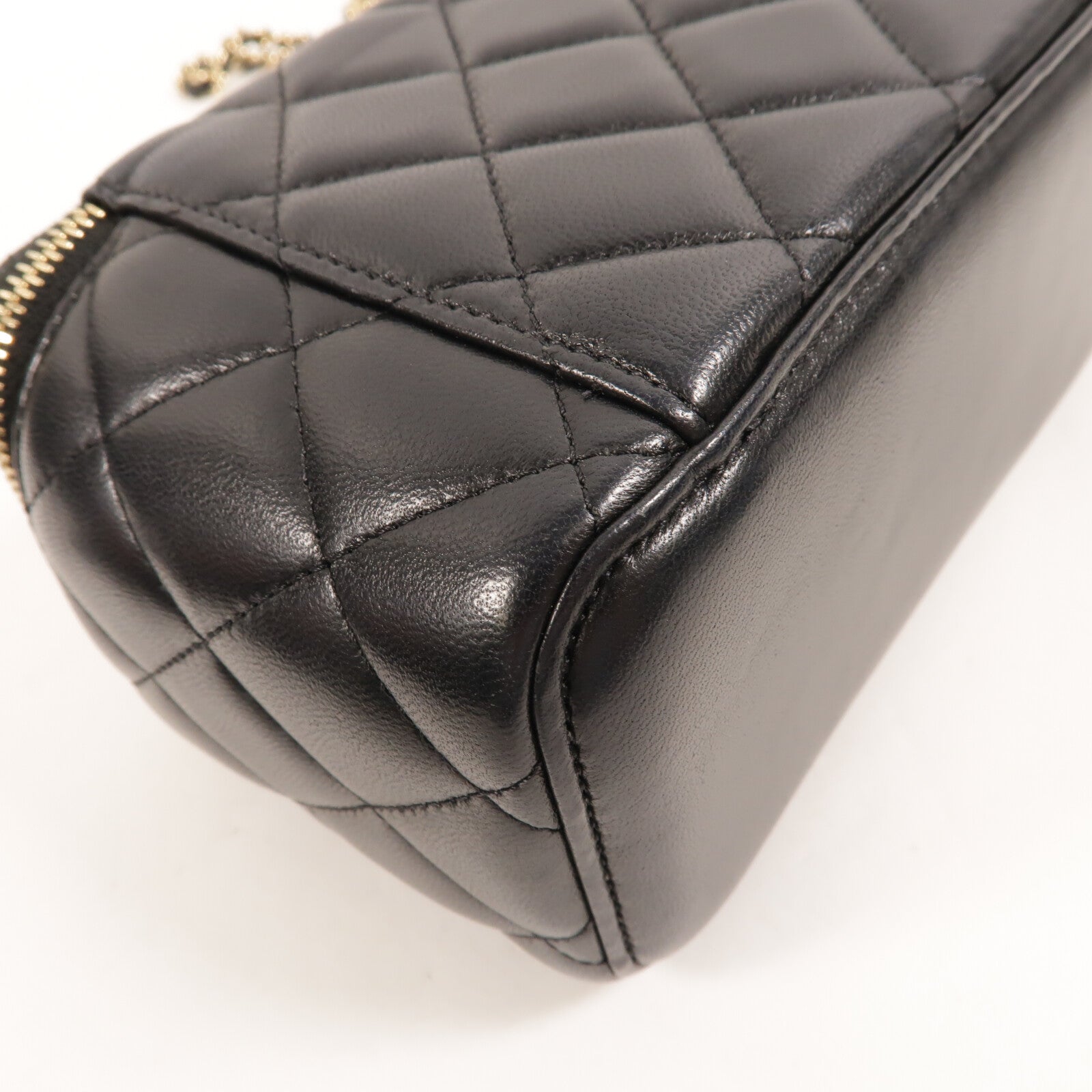 CHANEL 羊皮皮革Vanity Case鏈帶肩背袋