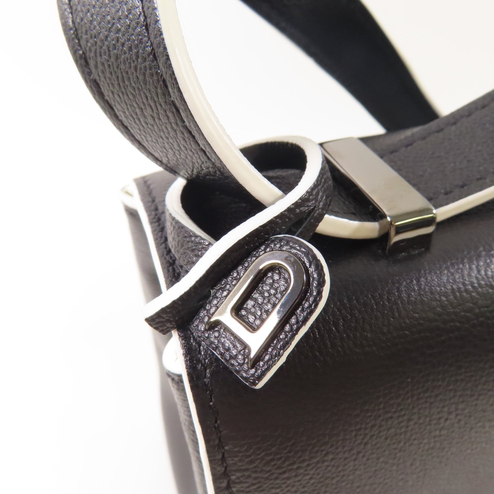 Delvaux 牛皮皮革Delvaux Shoulder Bag銀扣肩背袋黑色