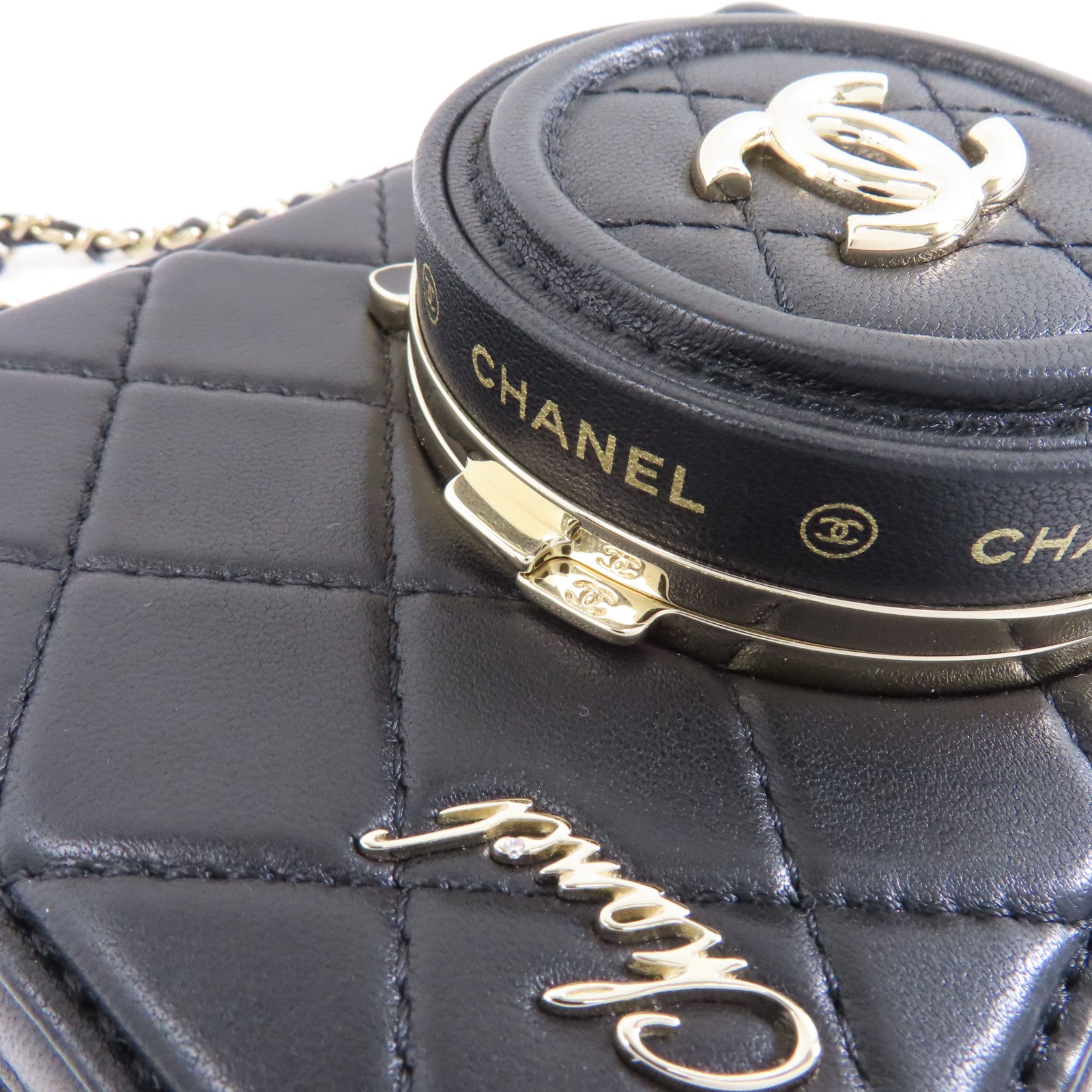 CHANEL 菱格羊皮皮革Camera Bag金扣鏈帶肩背袋黑色– Brand Off