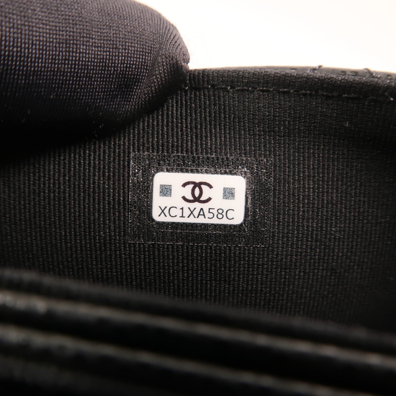 CHANEL 牛皮皮革Chain Shoulder金扣鏈帶肩背袋
