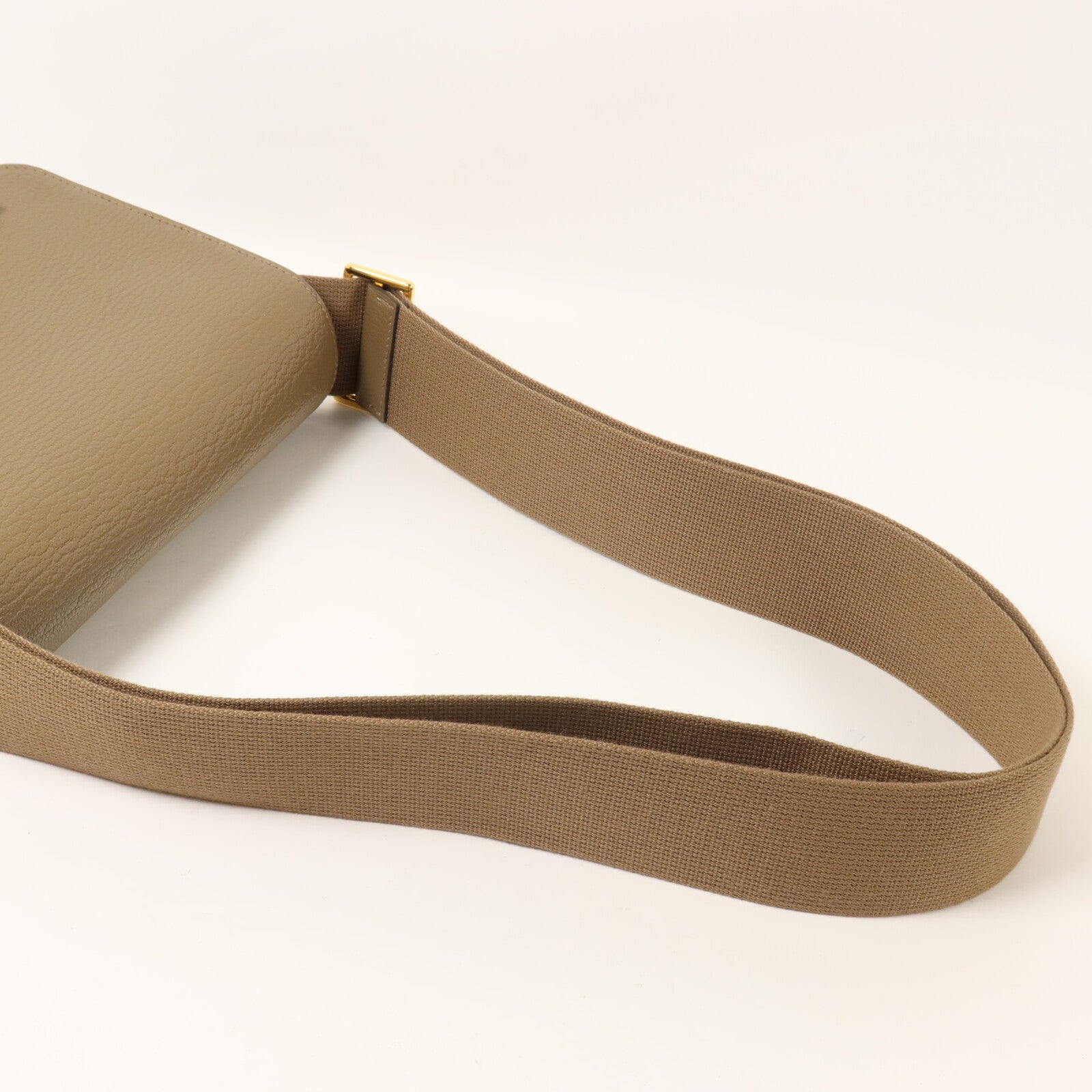 HERMES Chevre皮革Geta肩背袋Etoupe