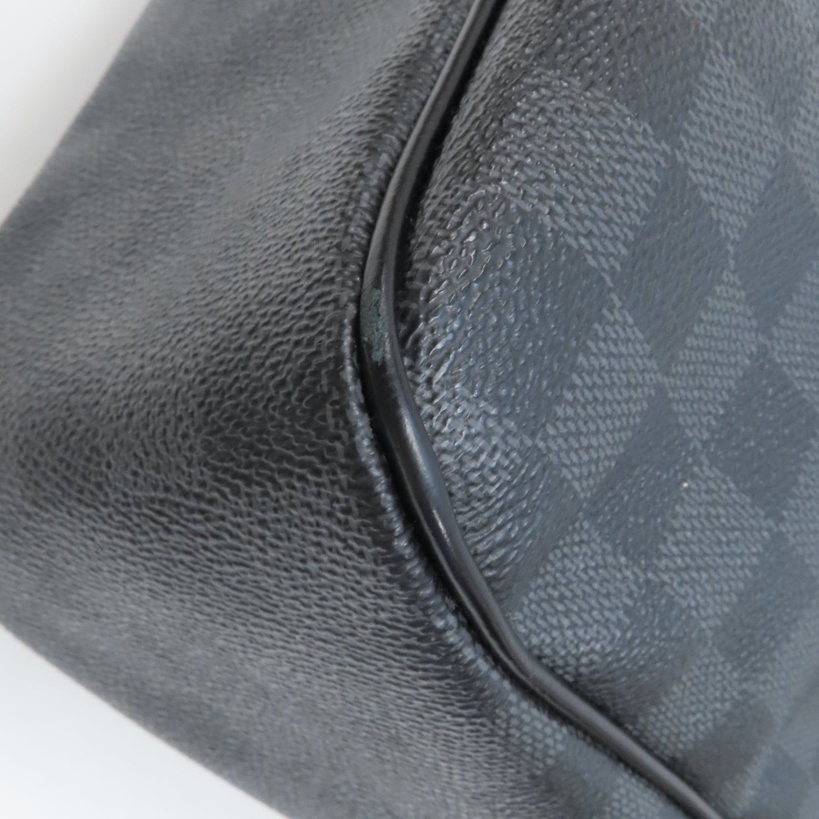 LOUIS VUITTON 【激減優惠】Damier Graphite Daniel MM銀扣肩背袋黑色