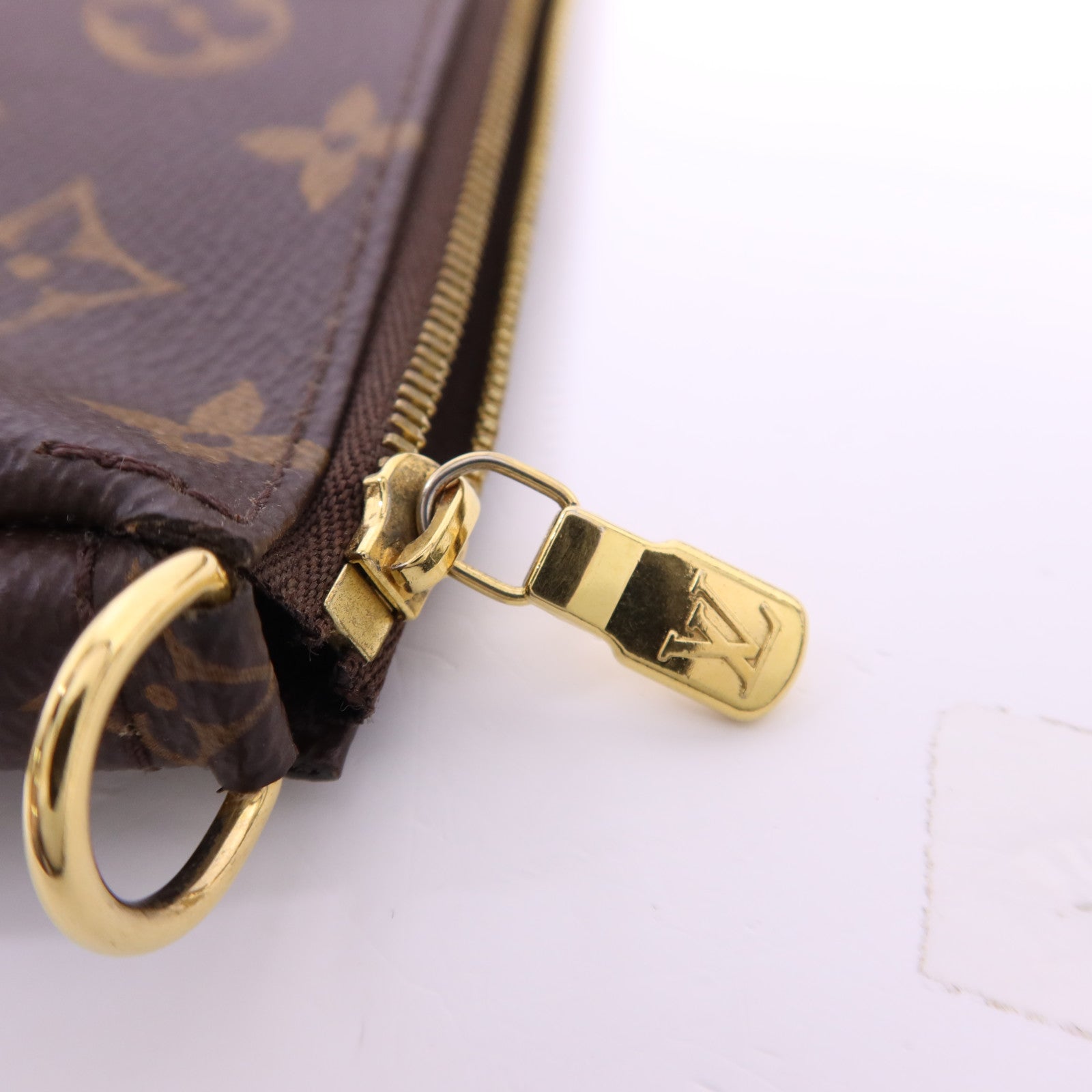 LOUIS VUITTON Monogram Multi Pochette Accessoires金扣肩背袋