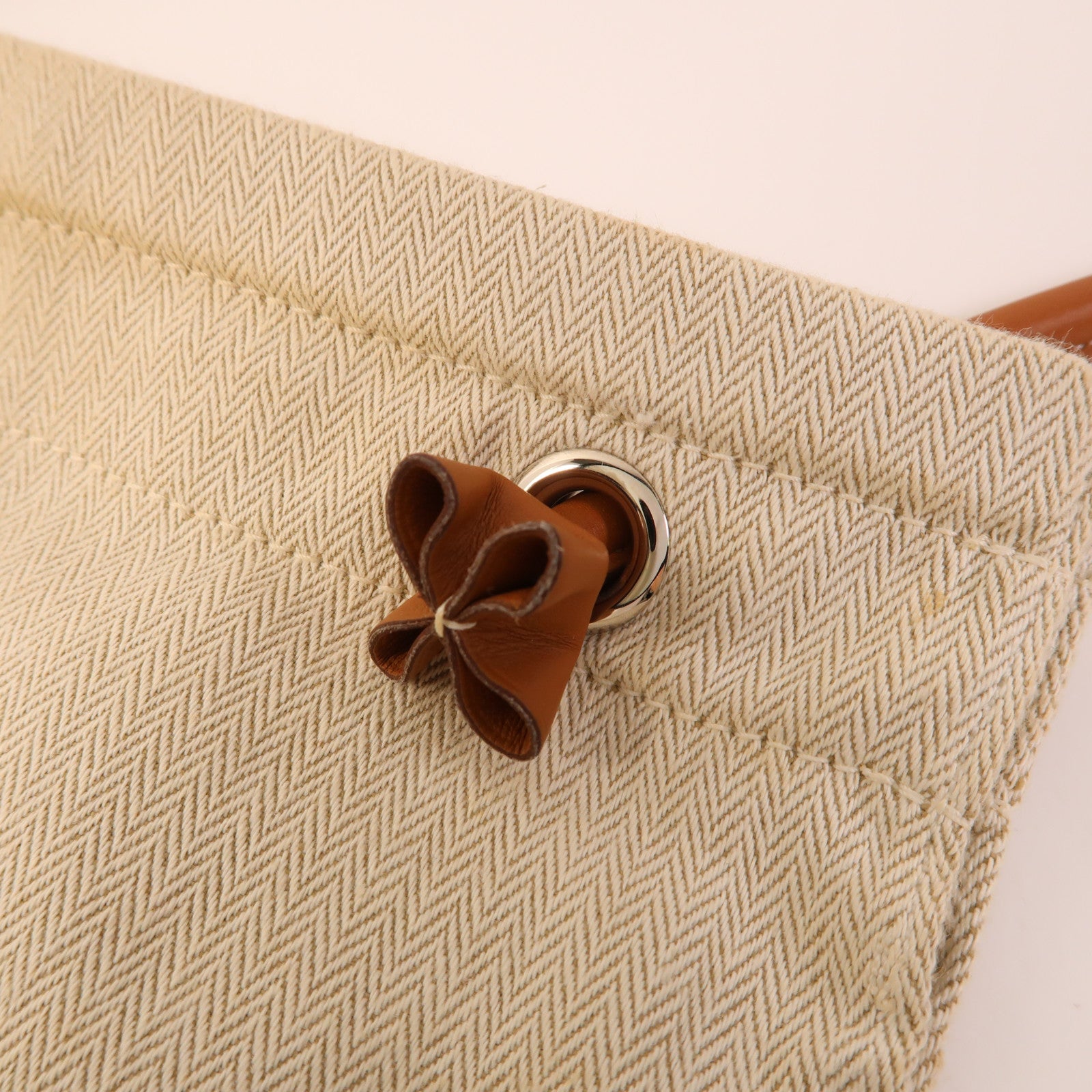 HERMES 帆布Aline銀扣肩背袋