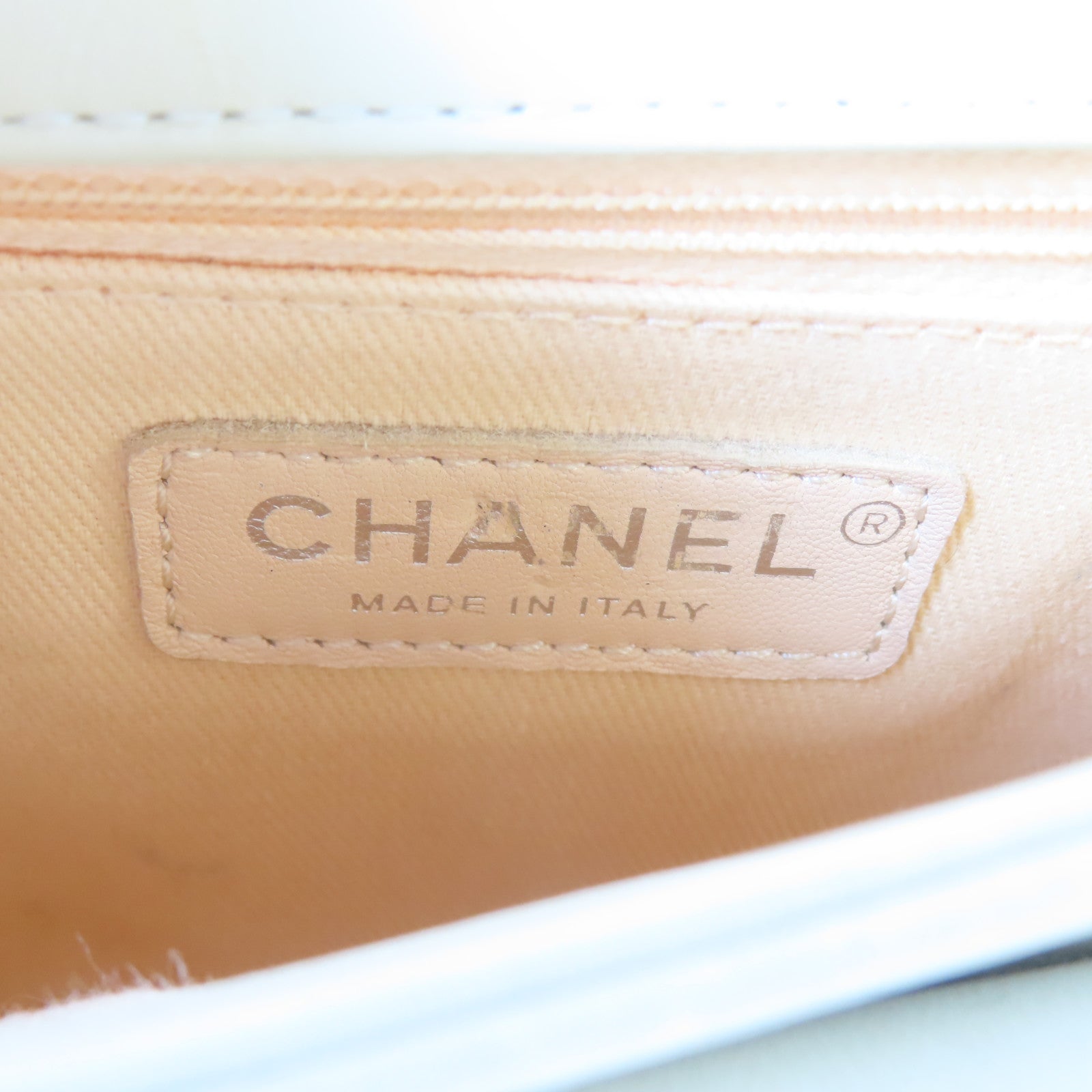CHANEL 【激減優惠】菱格牛皮皮革Chain Shoulder銀扣鏈帶肩背袋白色