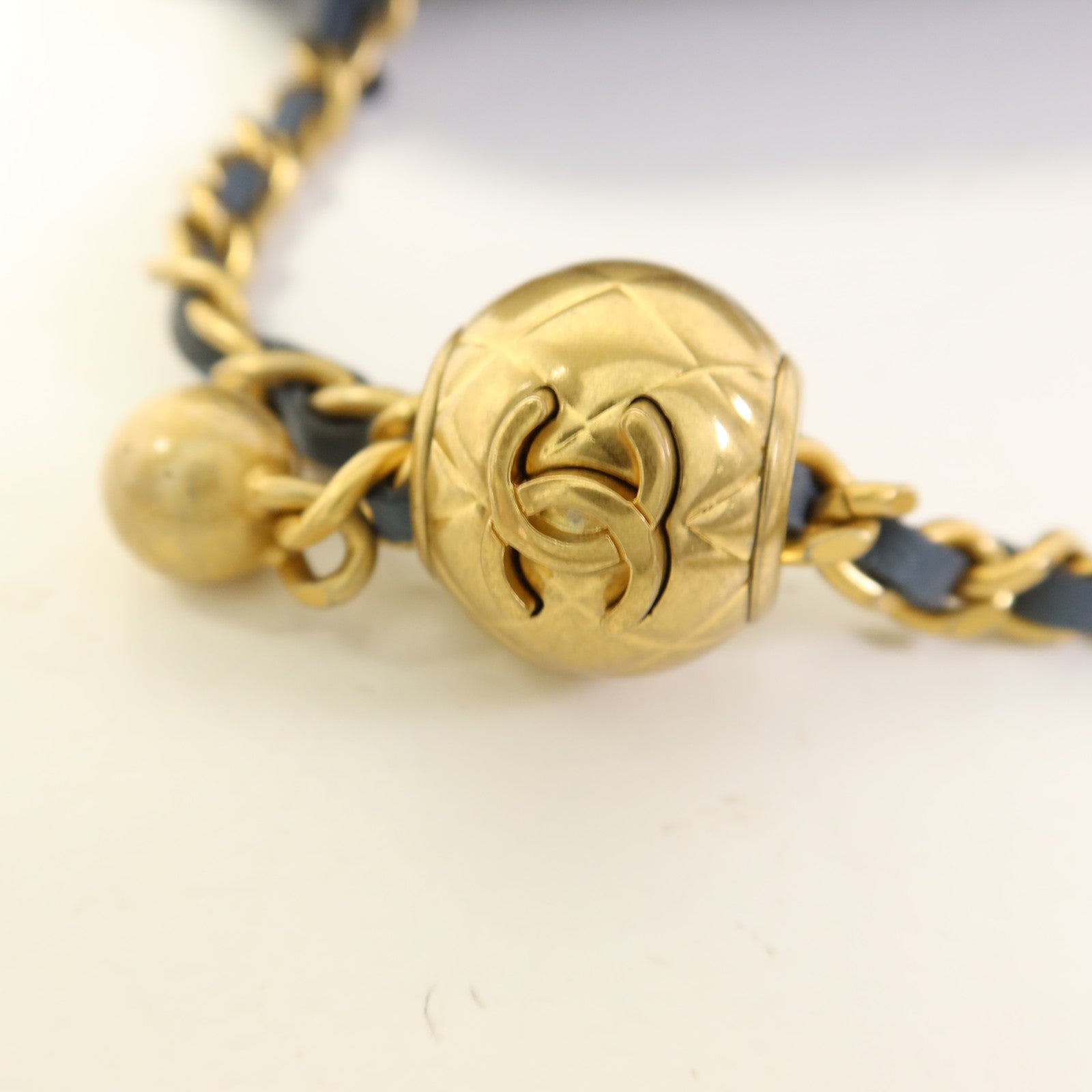 CHANEL 羊皮皮革Vanity Case金扣鏈帶肩背袋