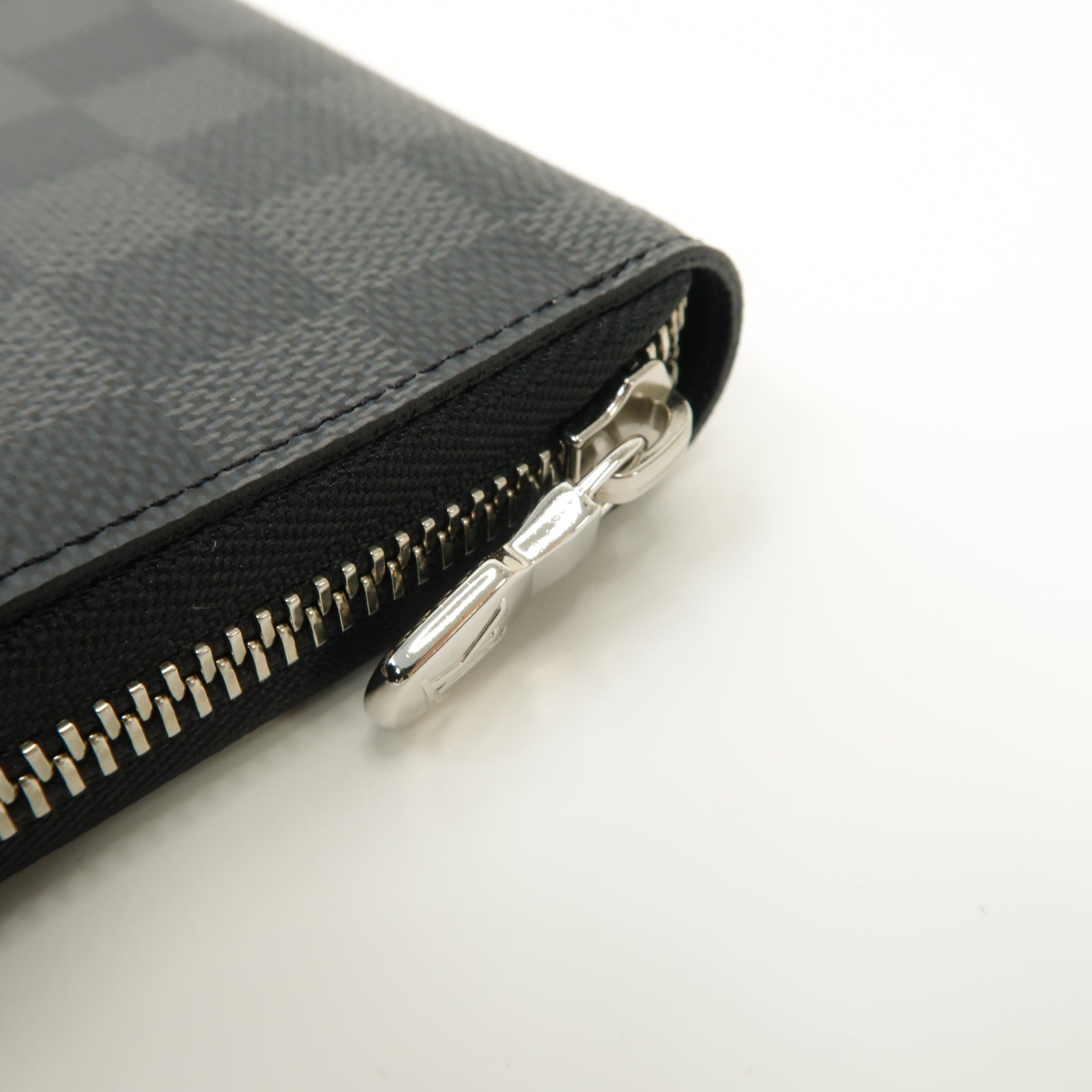 LOUIS VUITTON 【激減優惠】Damier Graphite Zippy Organizer Wallet銀扣長錢包黑色/灰色