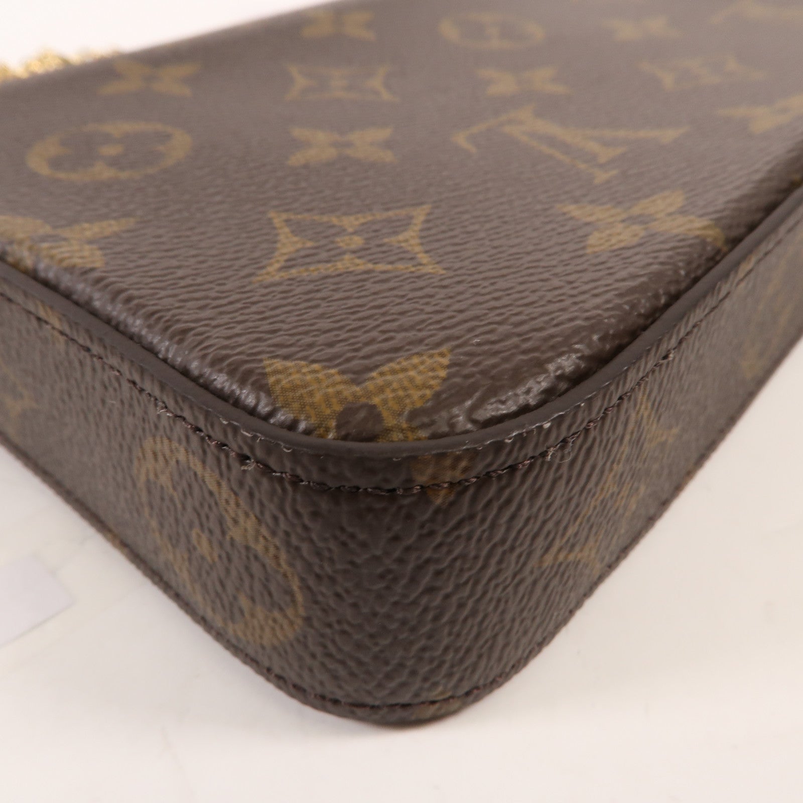 LOUIS VUITTON Monogram Pochette Felicie金扣鏈帶肩背袋