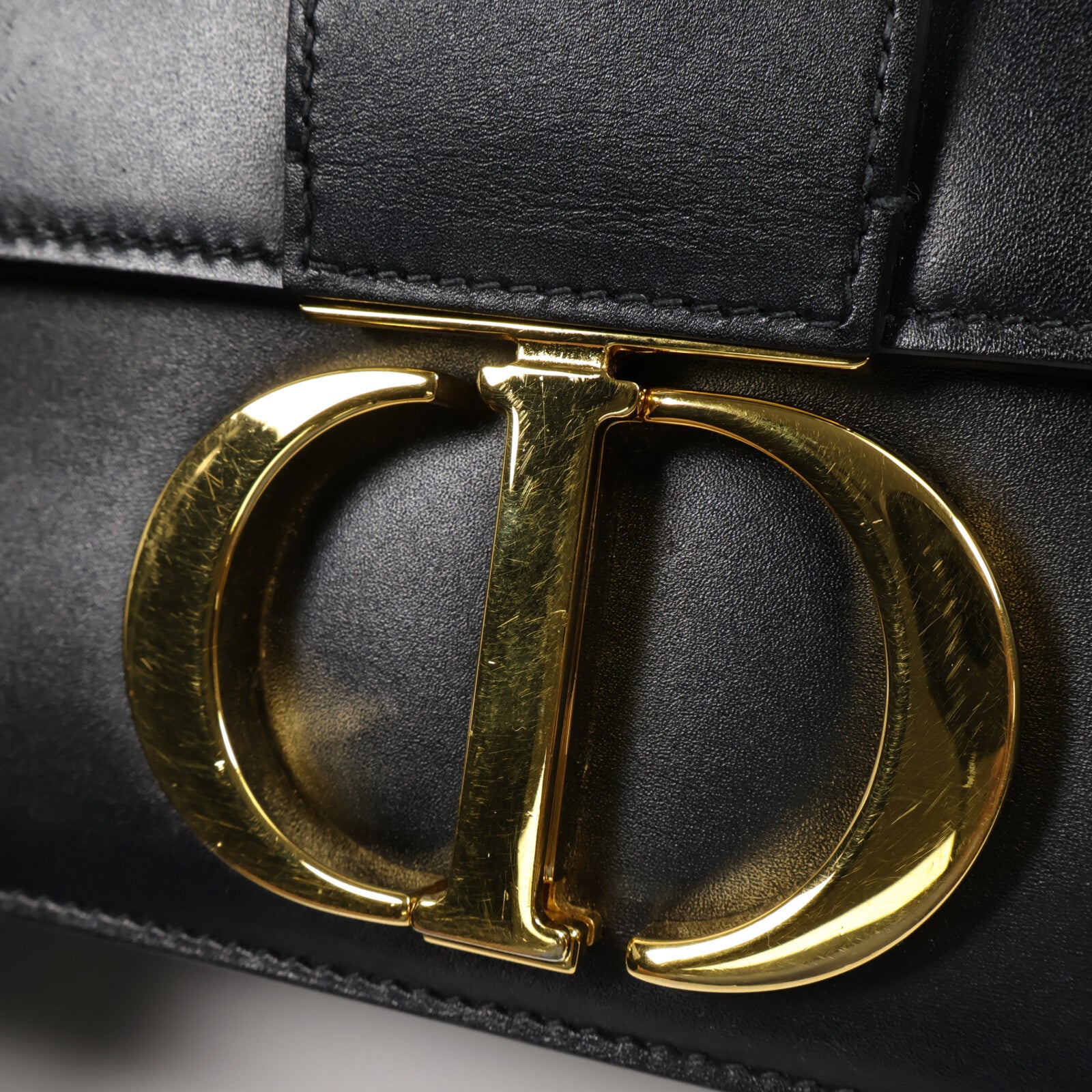 Dior 牛皮皮革30 Montaigne肩背袋
