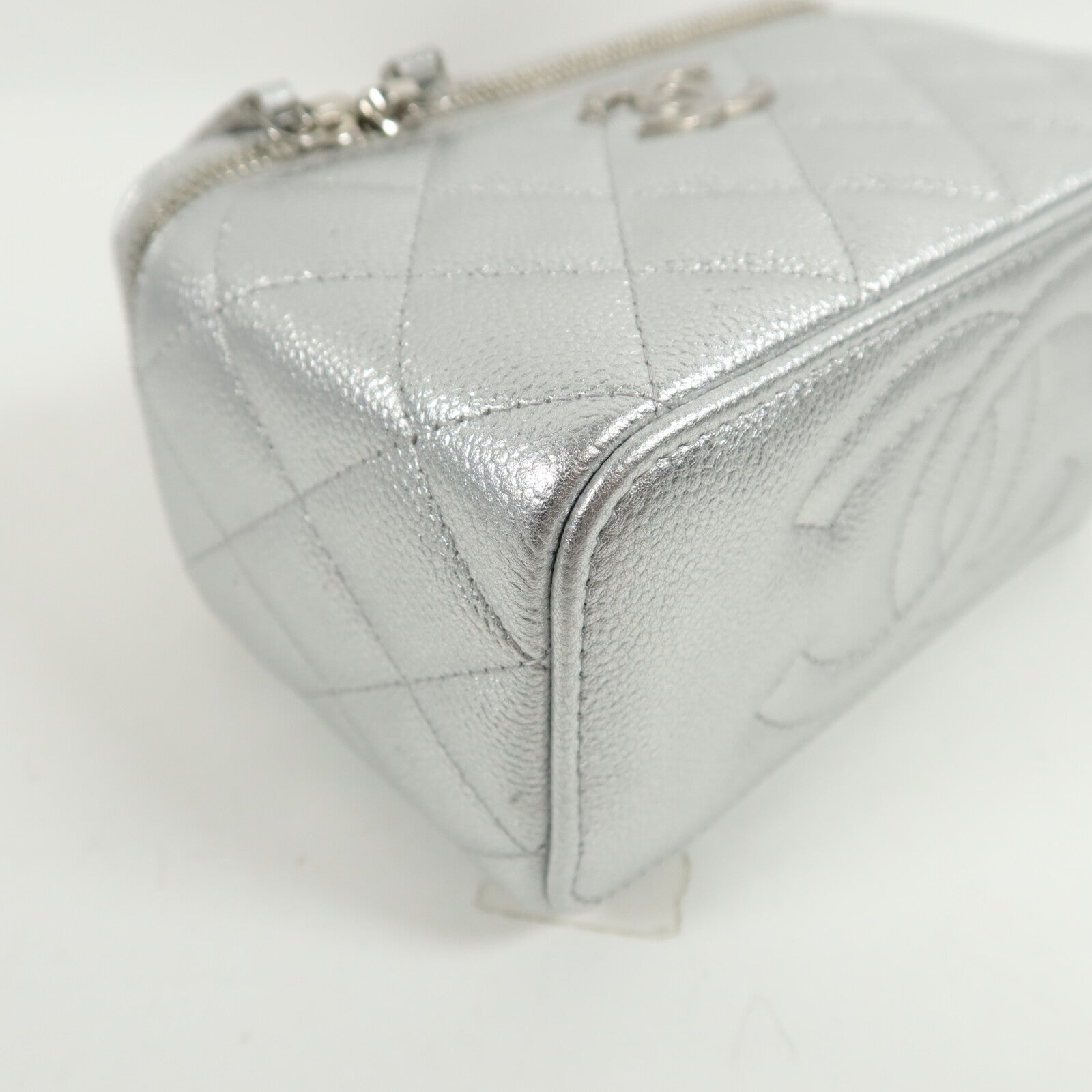 CHANEL 牛皮皮革25B Vanity Case鏈帶肩背袋