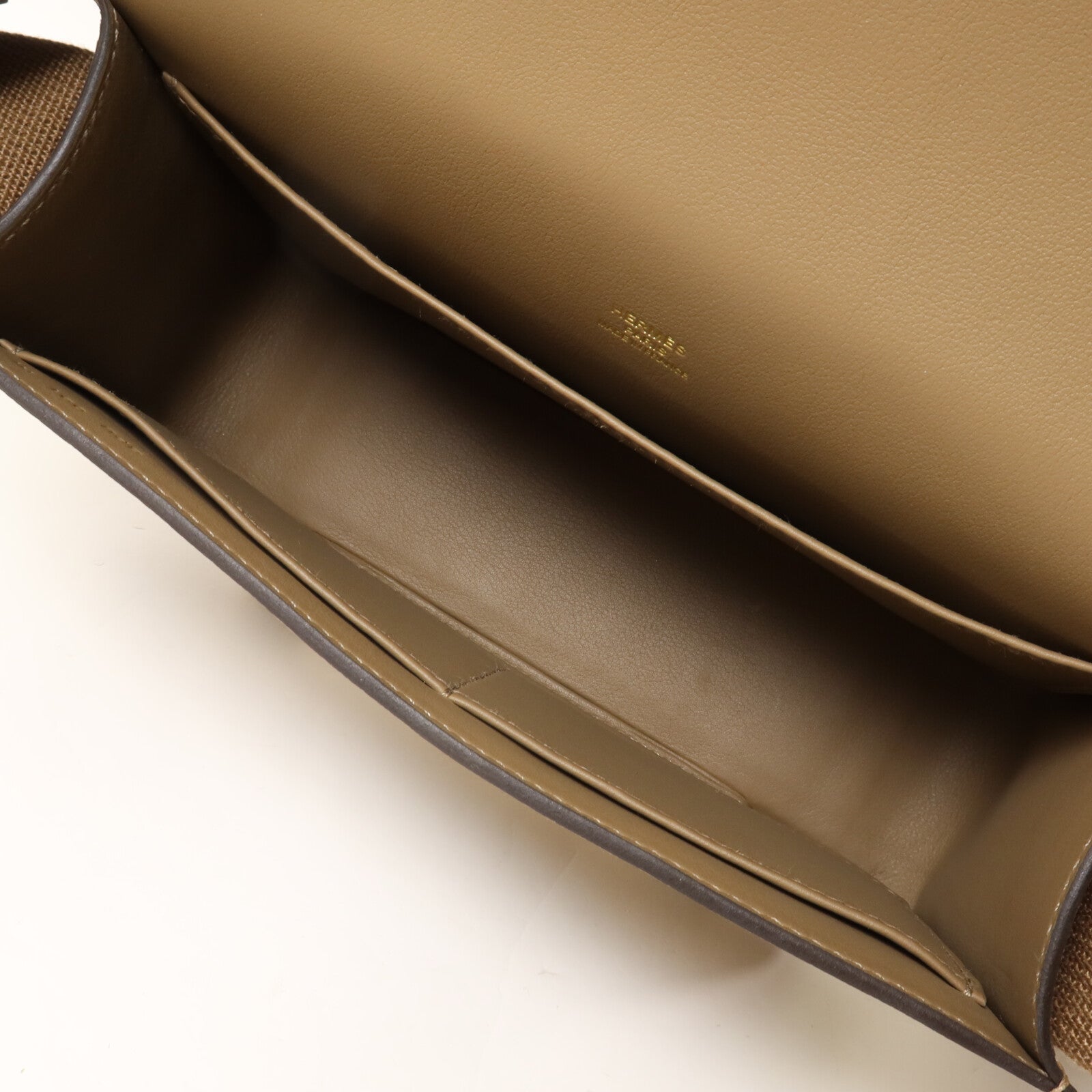 HERMES Chevre皮革Geta肩背袋Etoupe