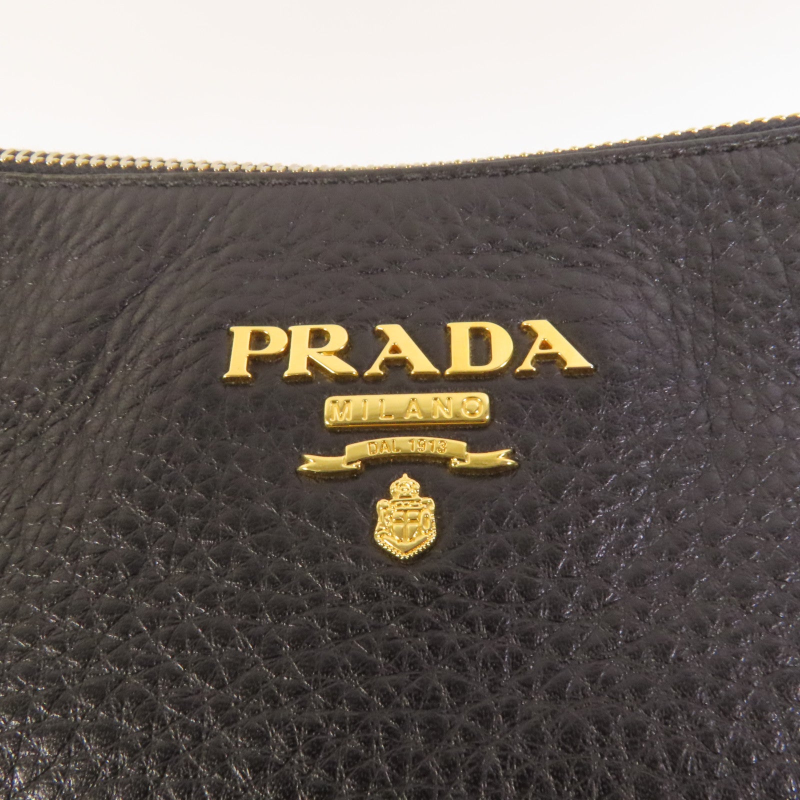 PRADA 牛皮皮革Shoulder Bag金扣肩背袋