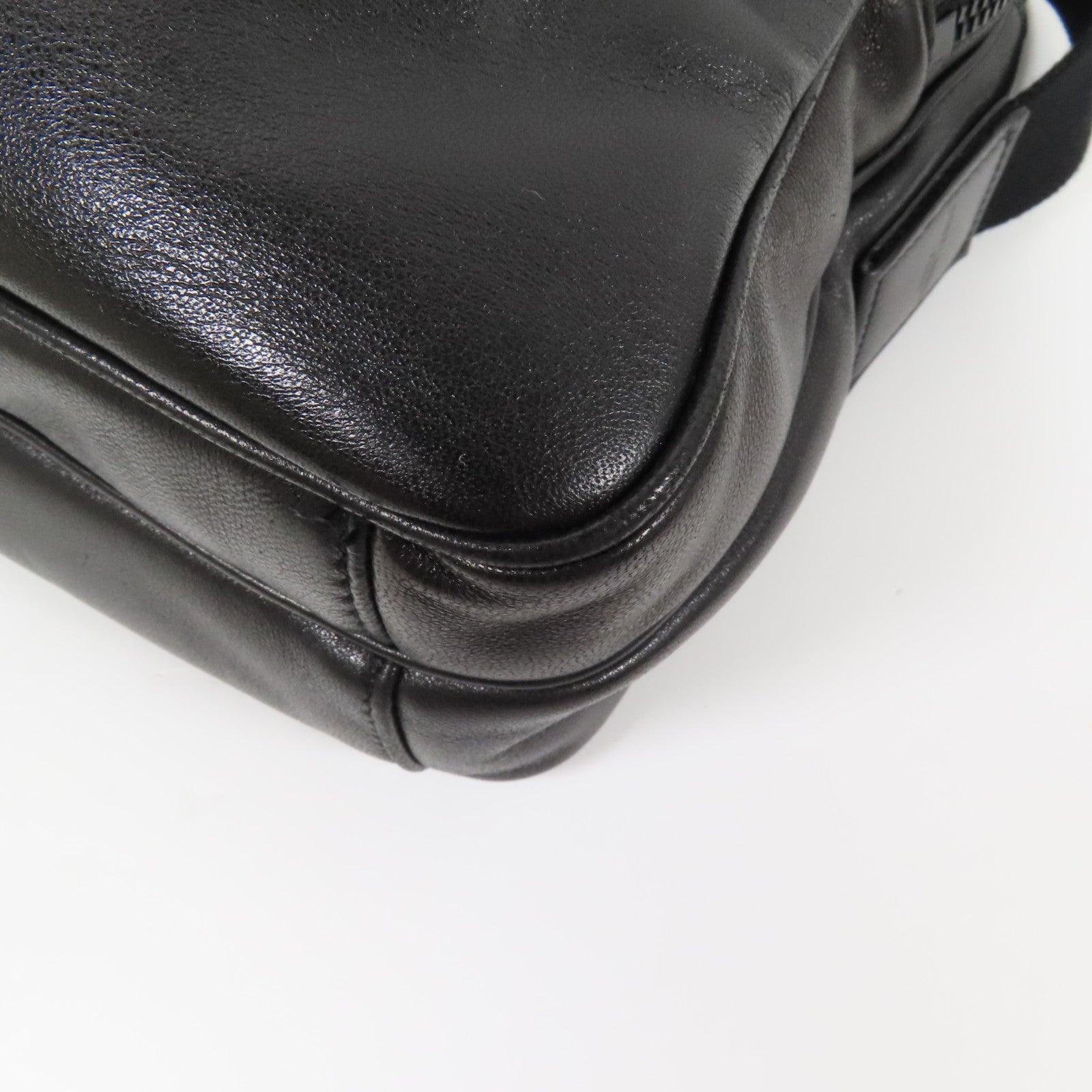 SAINT LAURENT 羊皮皮革Niki Cube肩背袋