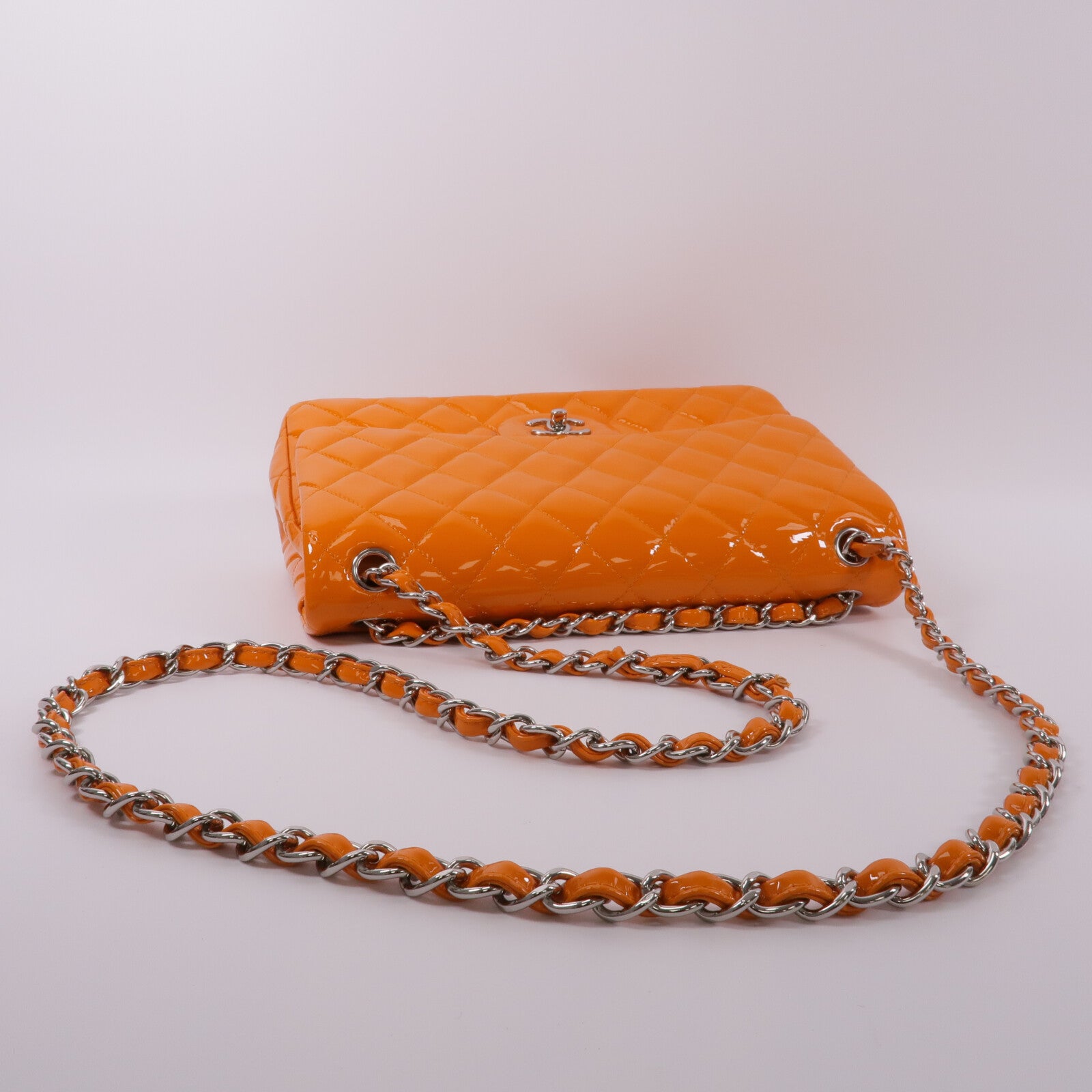 CHANEL 漆皮皮革Large Classic鏈帶肩背袋